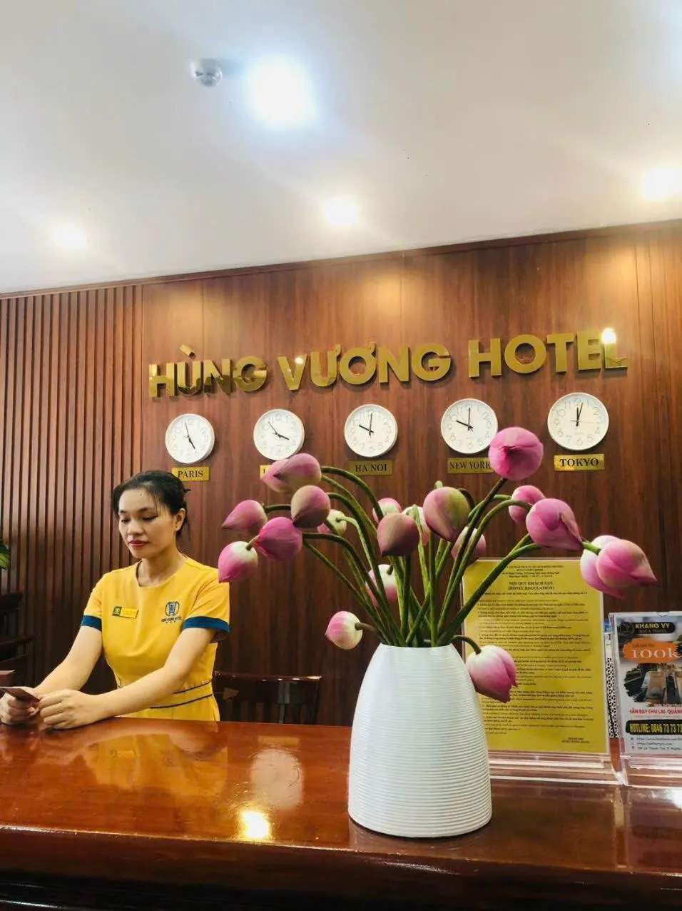 concierge in Khách Sạn Hùng Vương Quảng Ngãi
