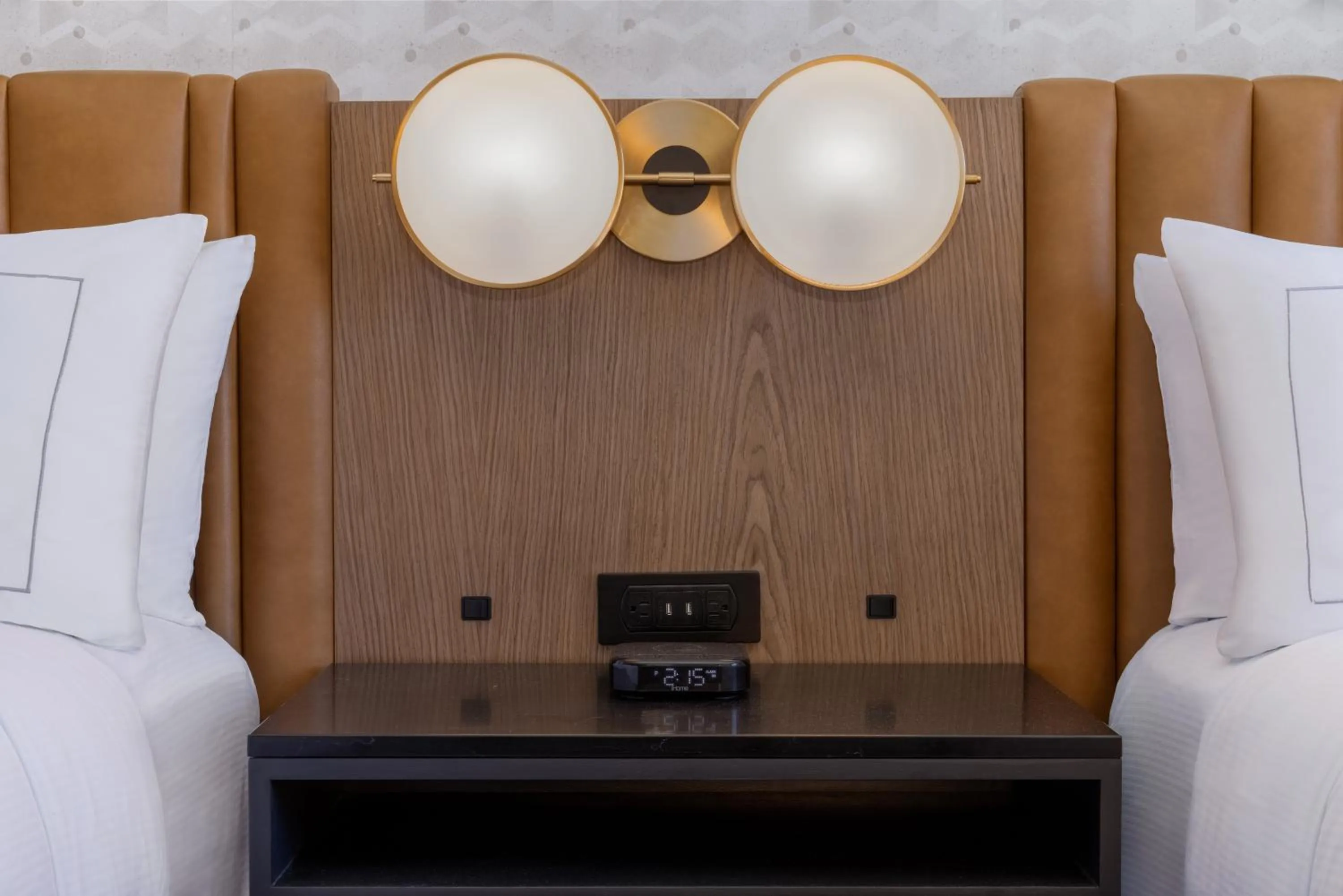 Bed in DoubleTree by Hilton Las Vegas East Flamingo