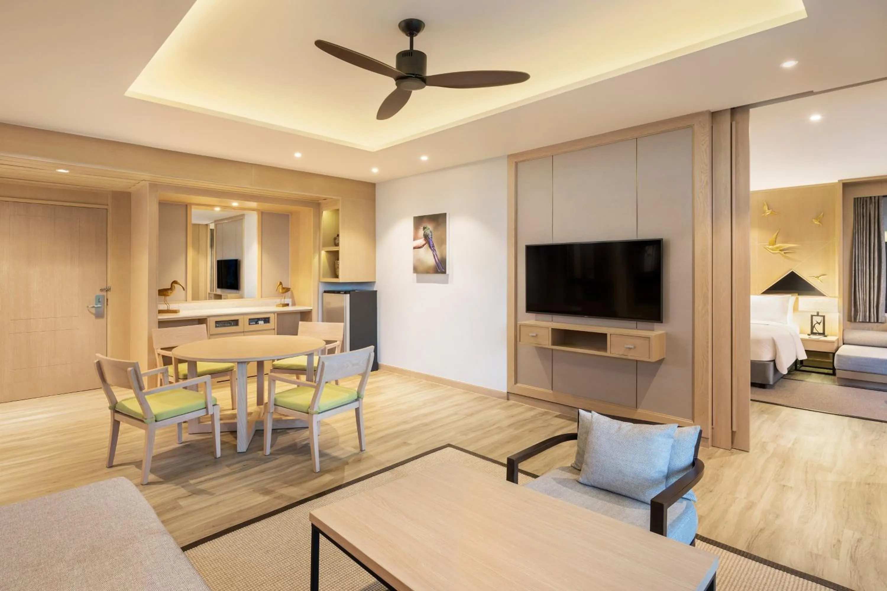 Swimming pool in Le Meridien Khao Lak Resort & Spa