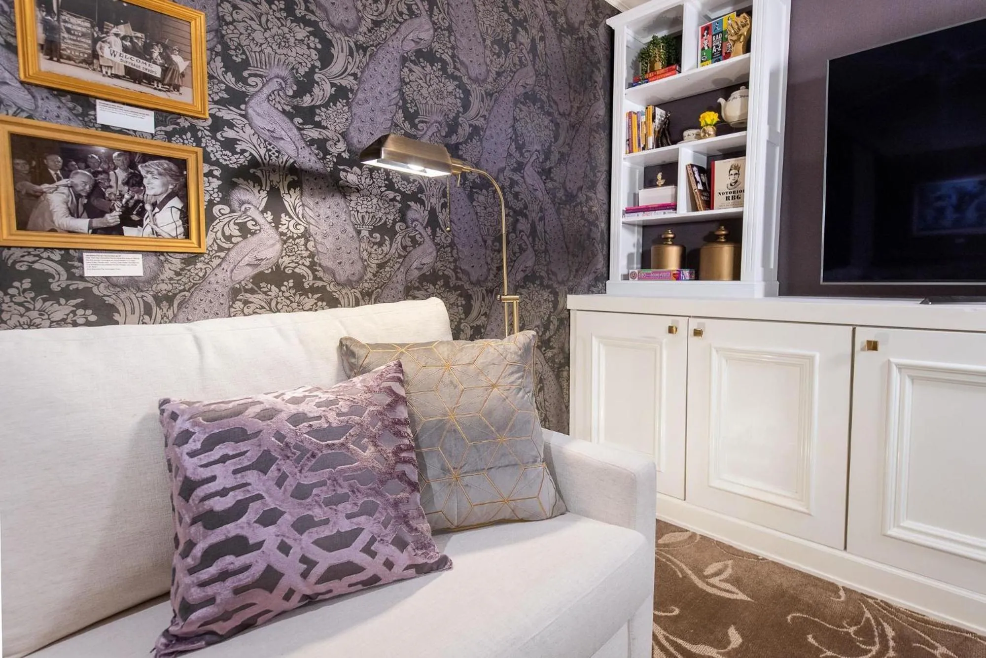 Photo of the whole room in Hamilton Hotel - Washington DC