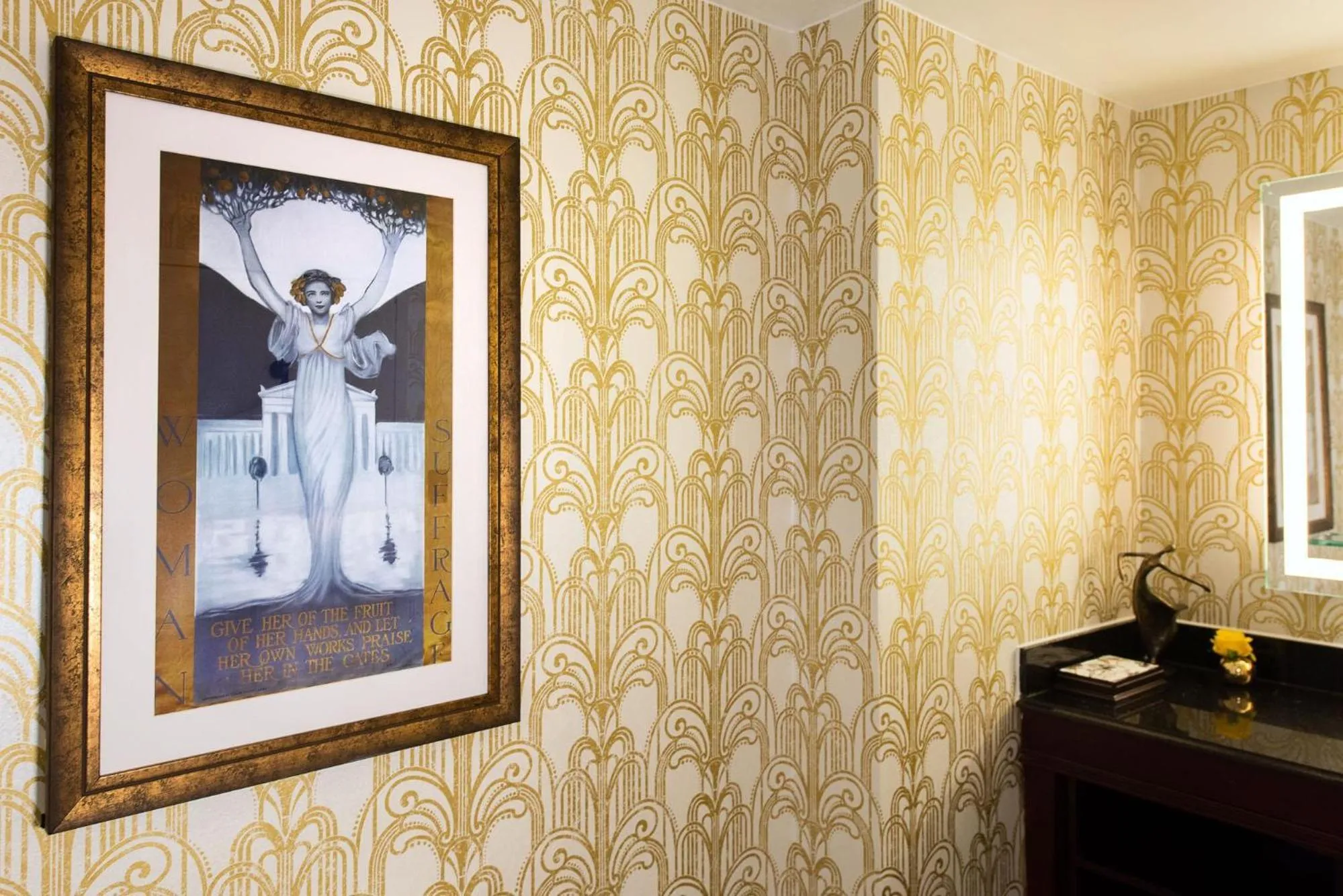 Photo of the whole room in Hamilton Hotel - Washington DC