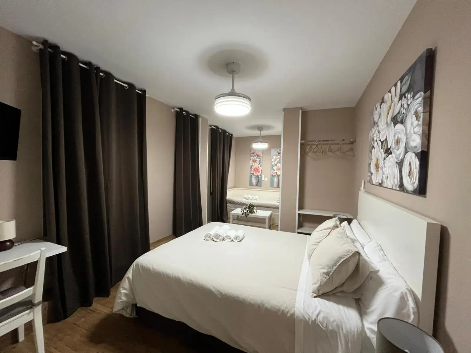 Bed in Palacete de la Almudayna Bed in Palacete de la Almudayna