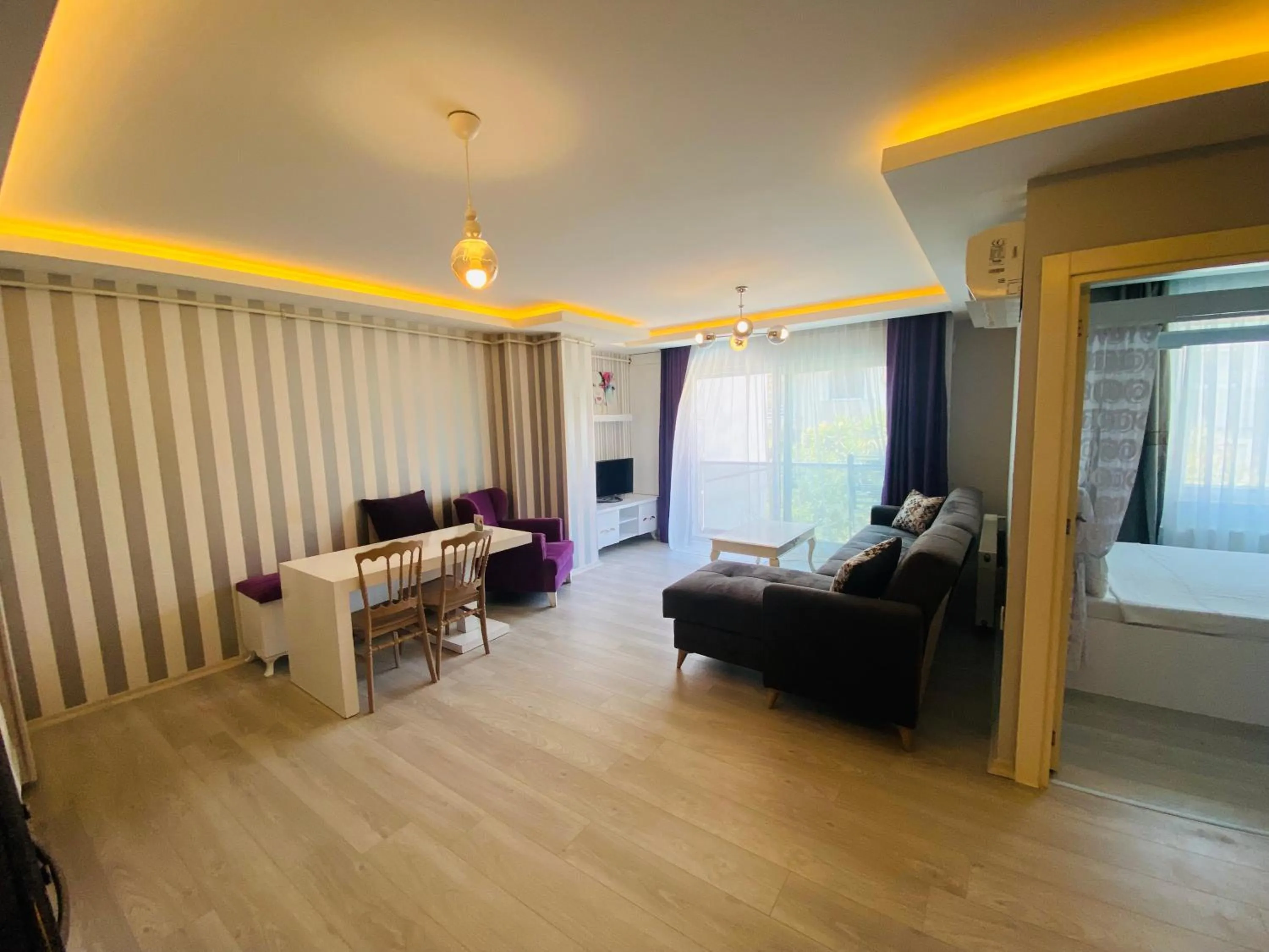 Bed in Royal Loft Suit