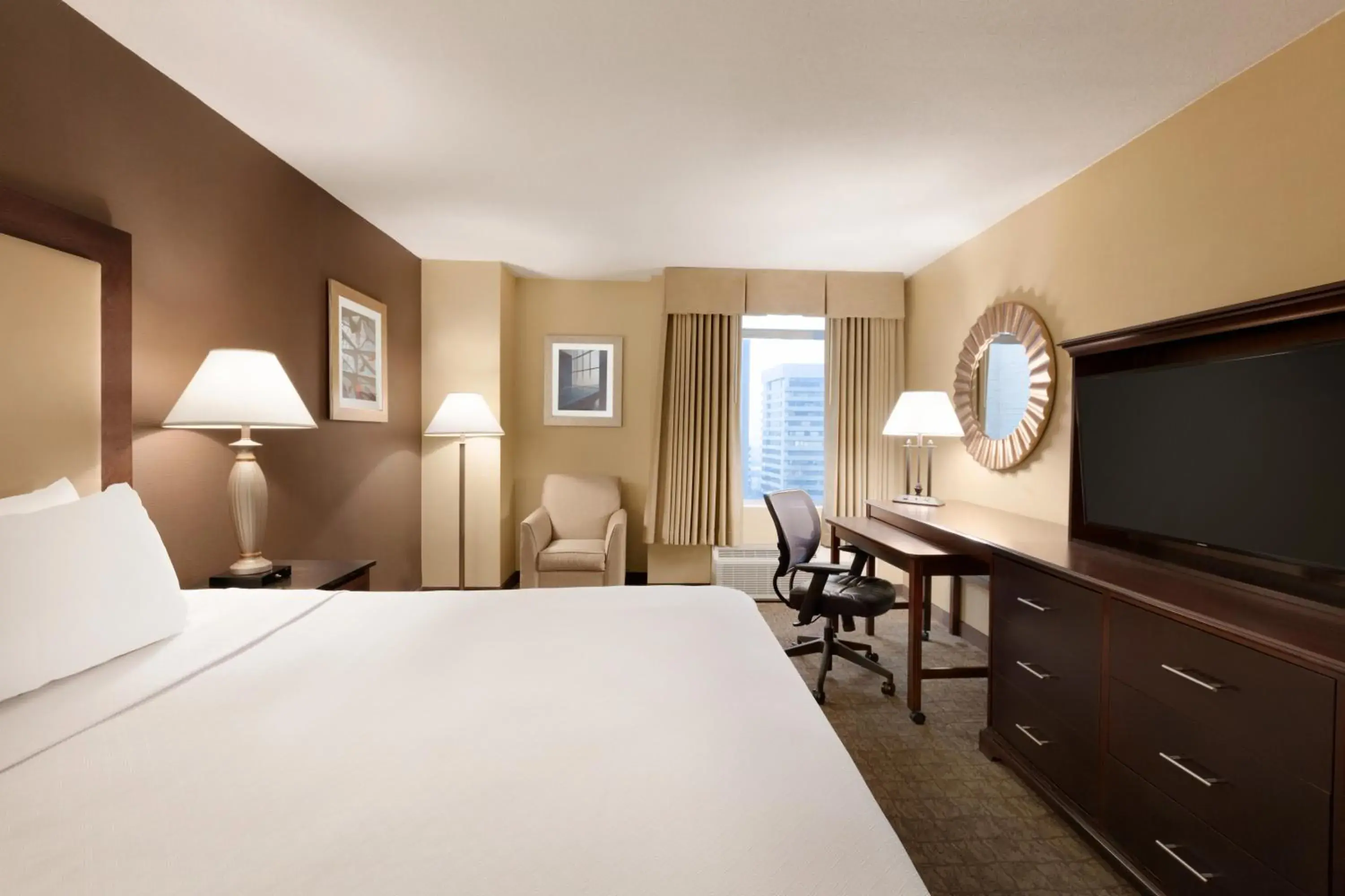 Photo of the whole room, Bed in Crowne Plaza Crystal City-Washington, D.C. by IHG Photo of the whole room, Bed in Crowne Plaza Crystal City-Washington, D.C. by IHG