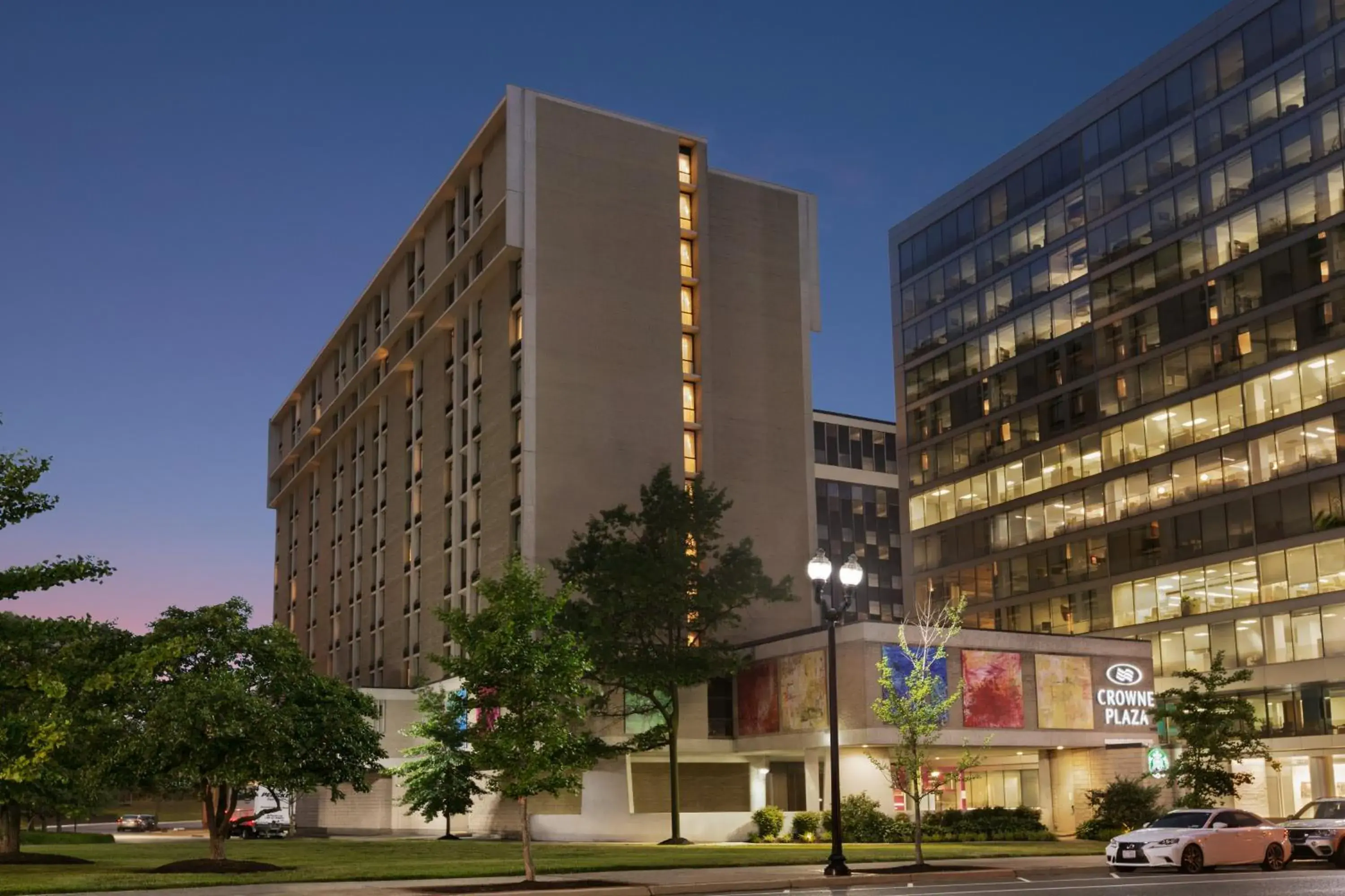Property building in Crowne Plaza Crystal City-Washington, D.C. by IHG Property building in Crowne Plaza Crystal City-Washington, D.C. by IHG