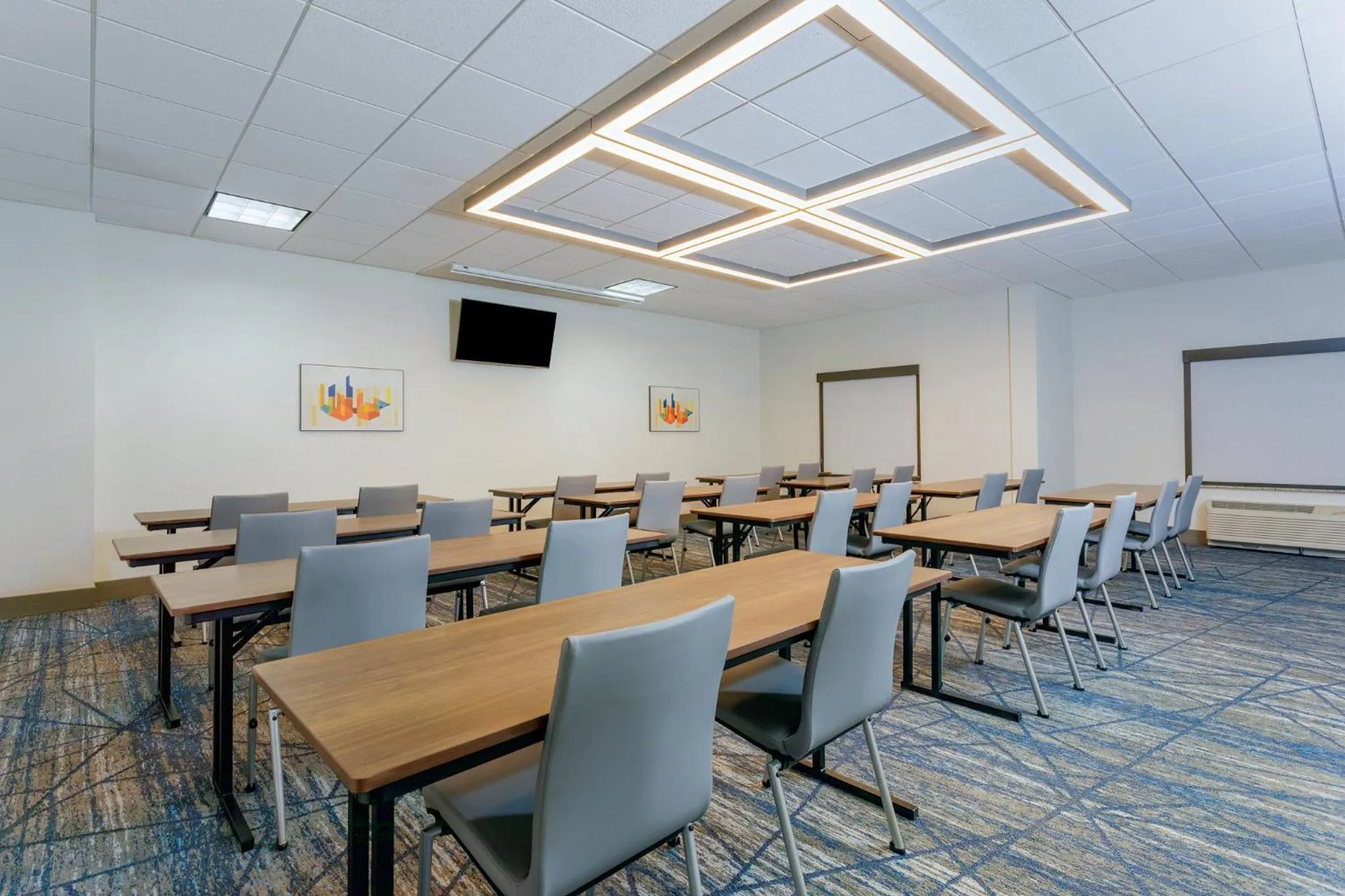 Meeting/conference room in Holiday Inn Express Orlando-Ocoee East by IHG