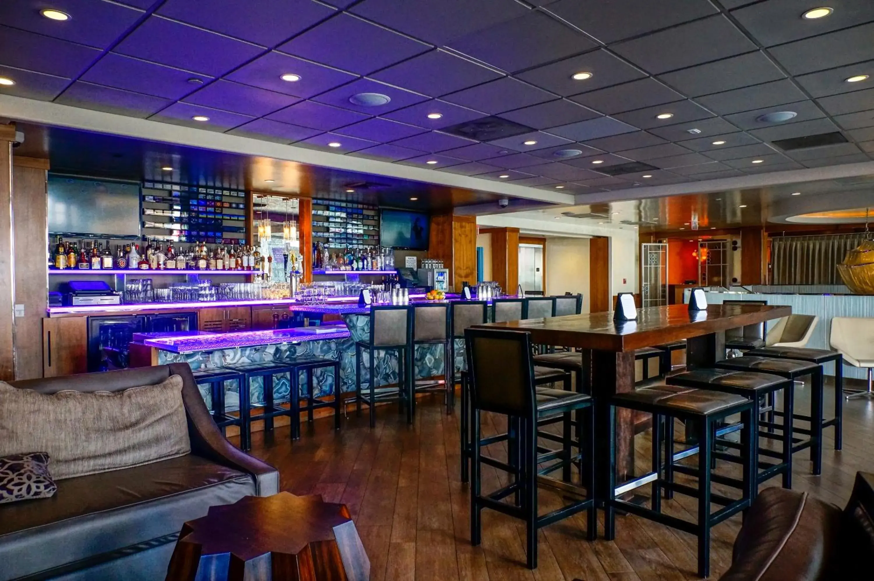 Lounge or bar in E Central Hotel Downtown Los Angeles Lounge or bar in E Central Hotel Downtown Los Angeles