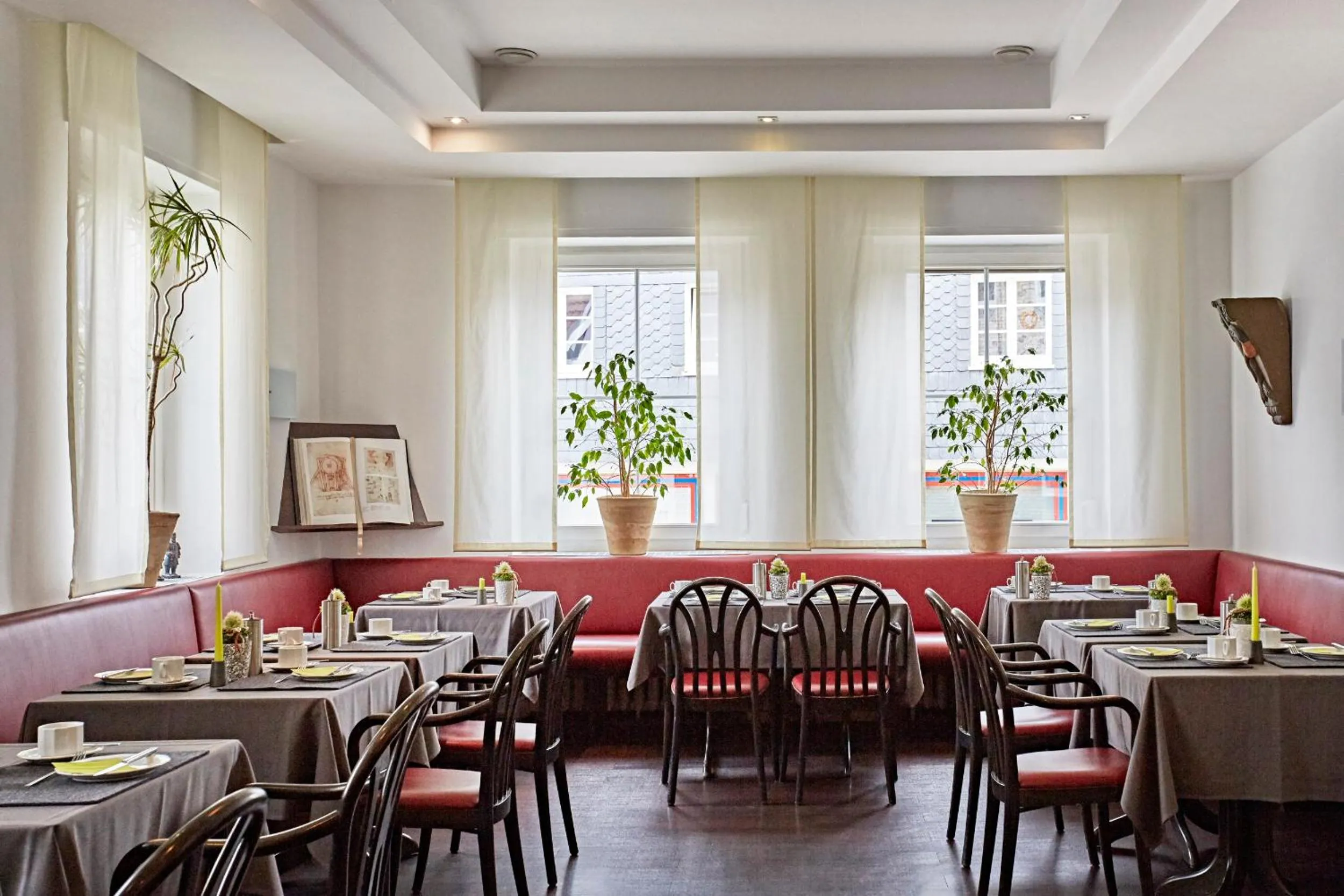 Restaurant/places to eat in Hotel Zur Wartburg