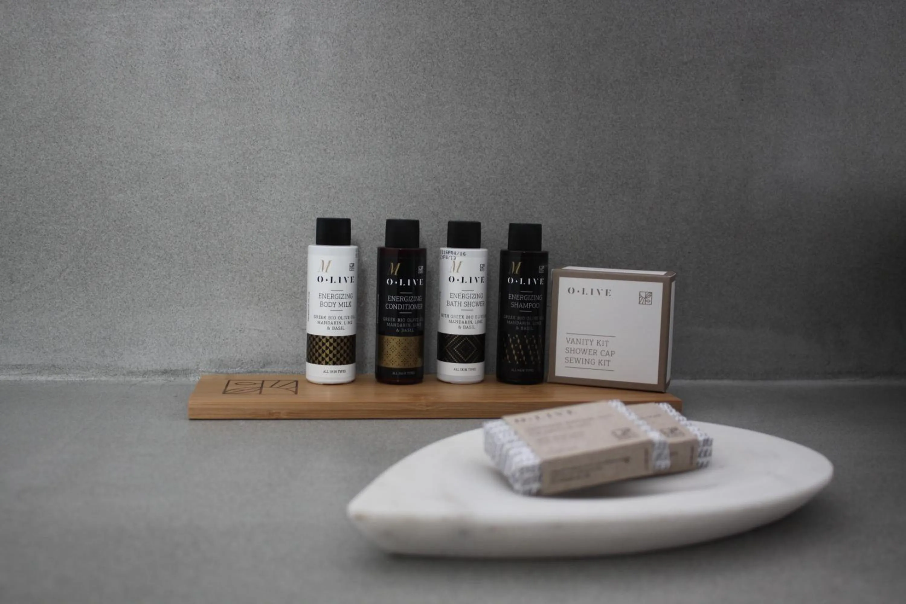 Bathroom in Bluetopia Suites