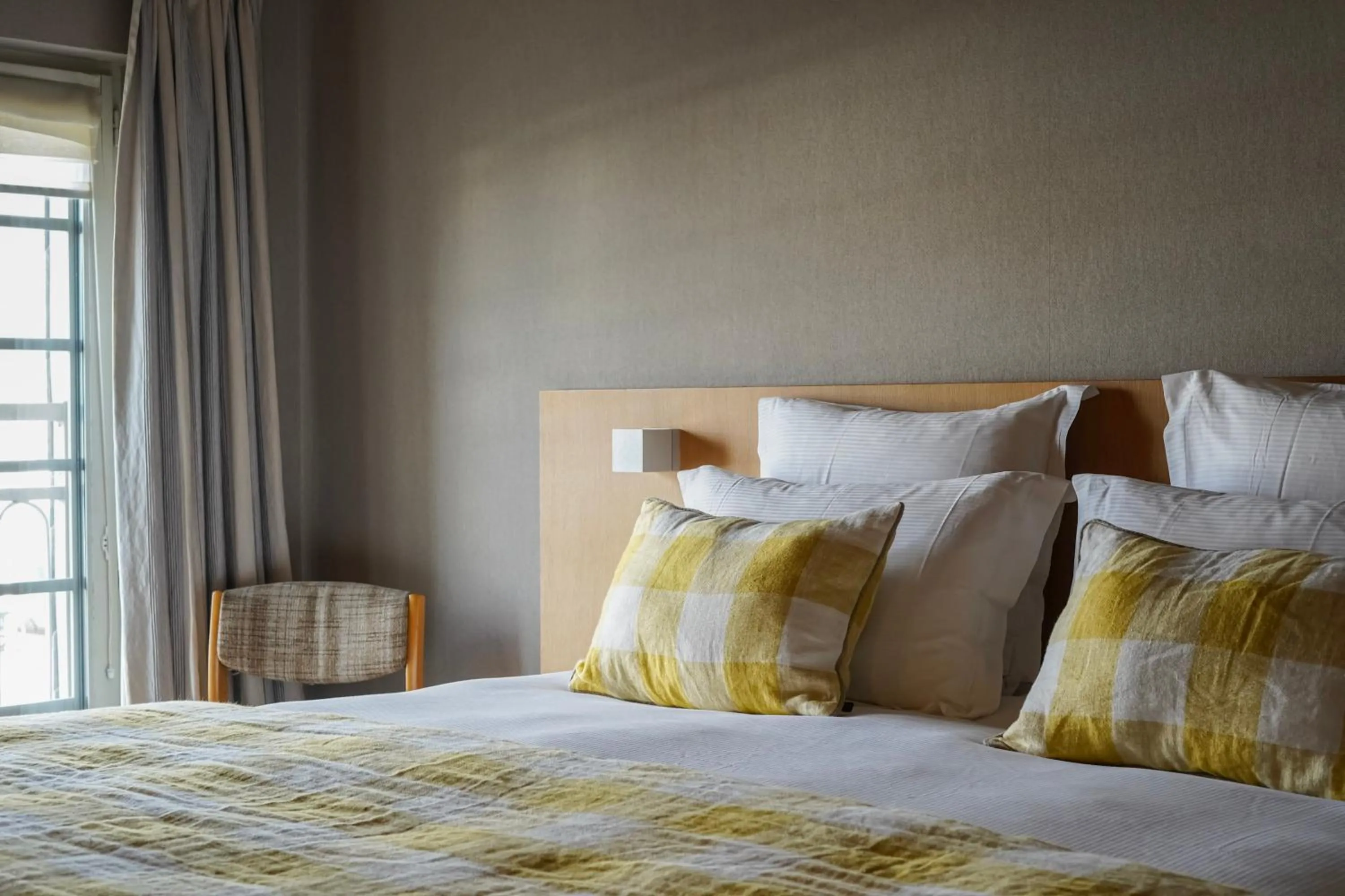 Bedroom, Bed in L'Absinthe Hôtel