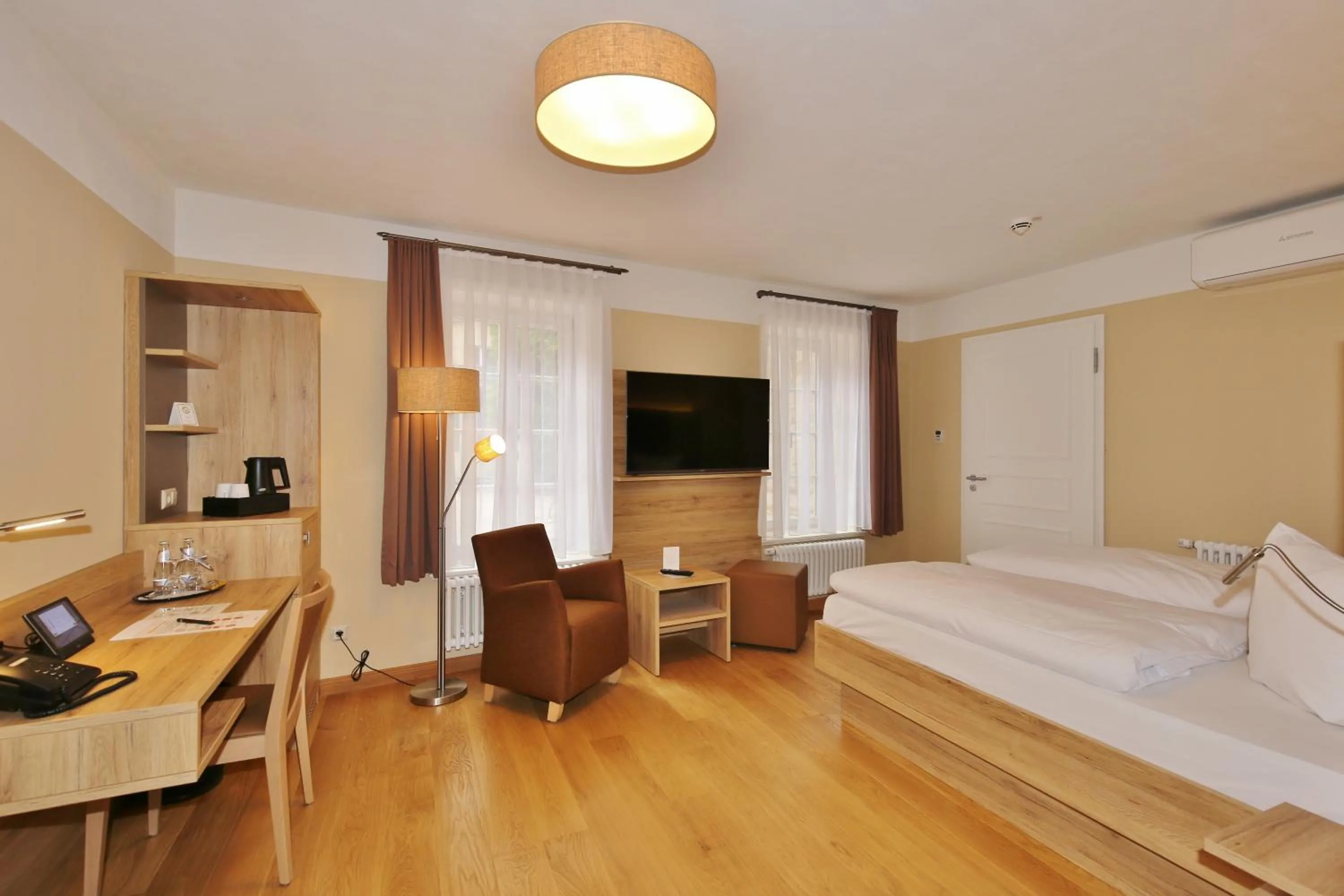 Photo of the whole room, Bed in Hotel Theophano