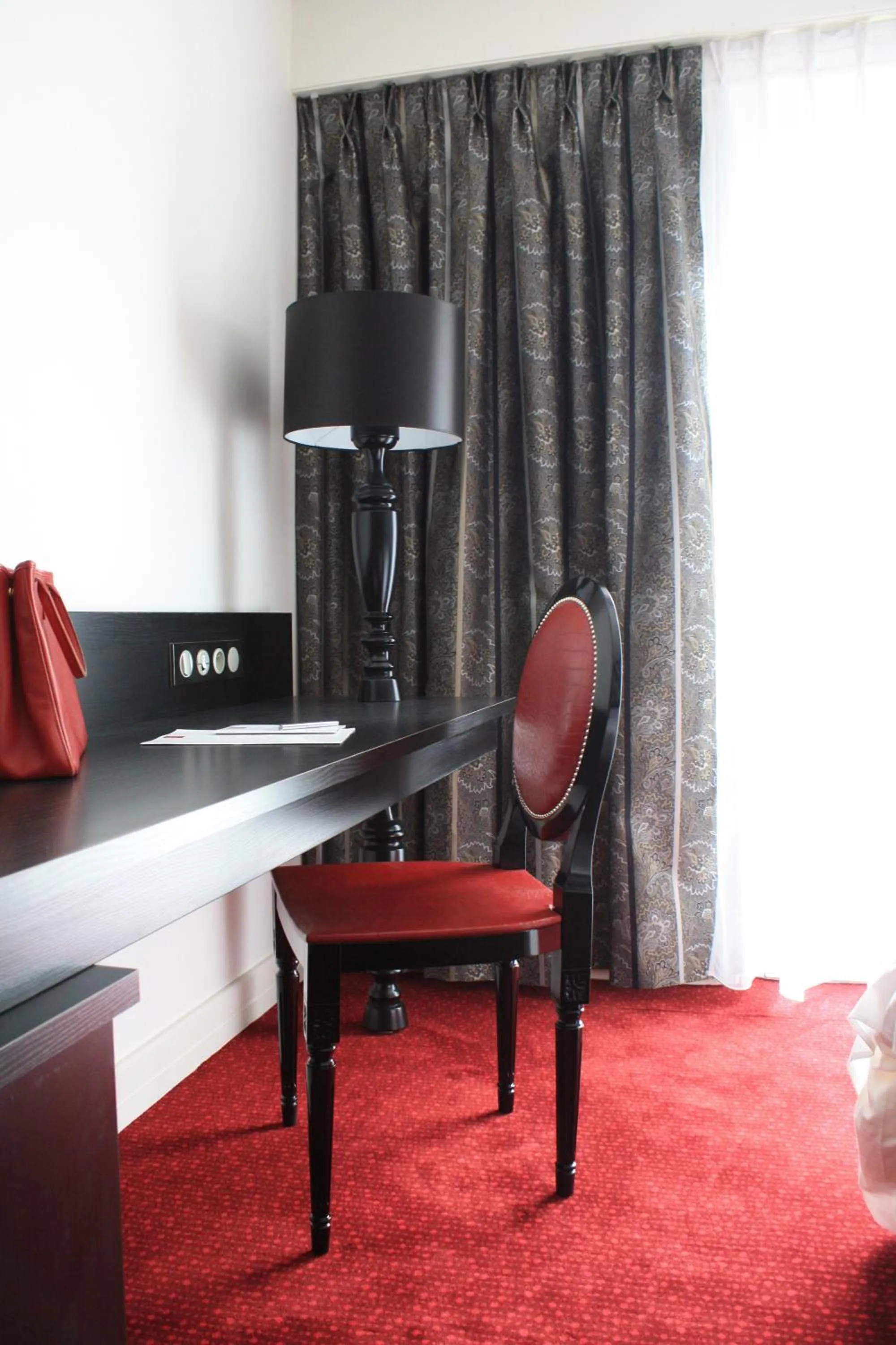 Decorative detail in The Originals Boutique, La Maison Rouge, Lens Ouest