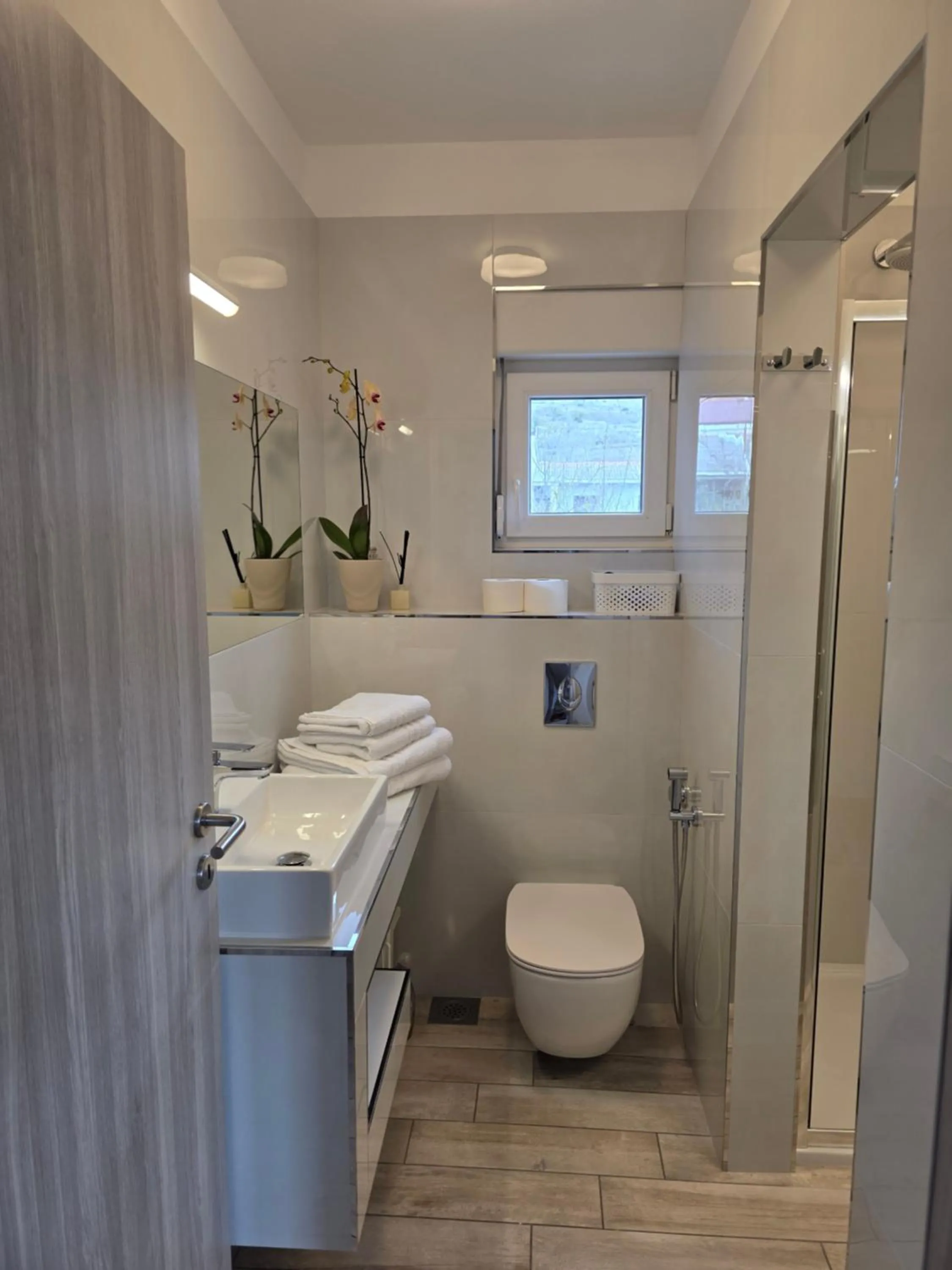 Bathroom in Apartment Villa Franci Pag with heating and open all year
