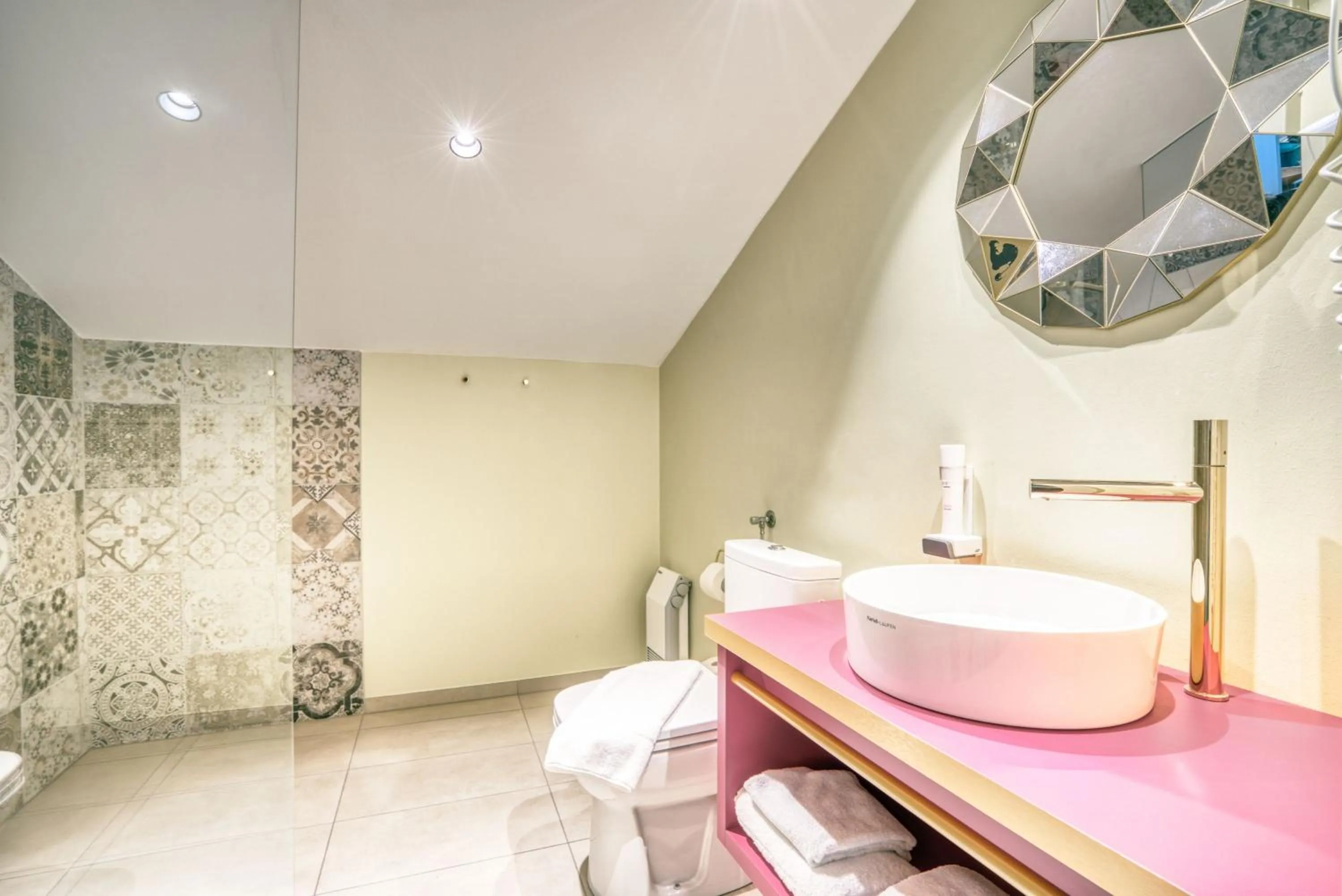 Bathroom in Hotel Eden Park