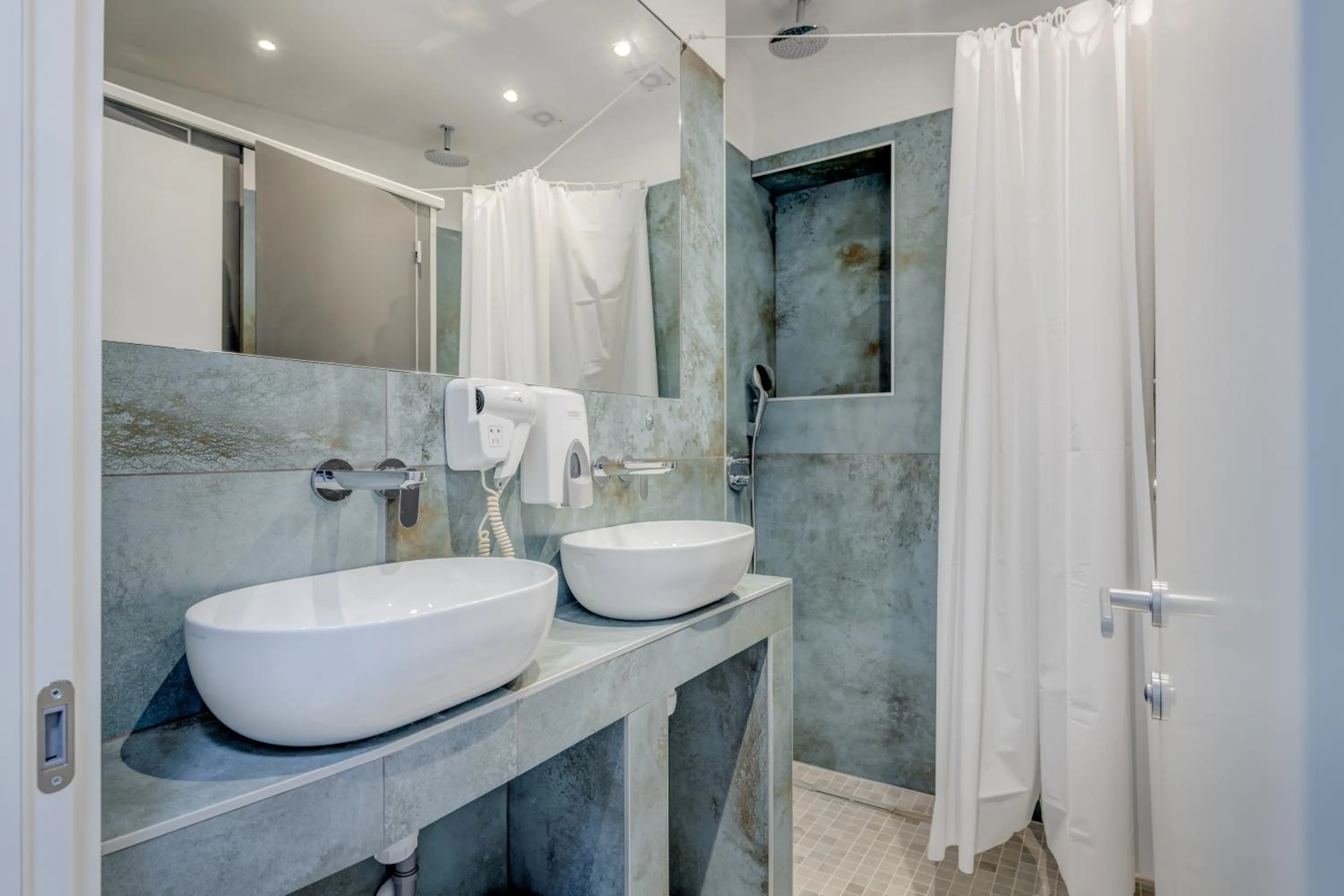 Bathroom in Hostel Colors Of Adriatic - Youth Only