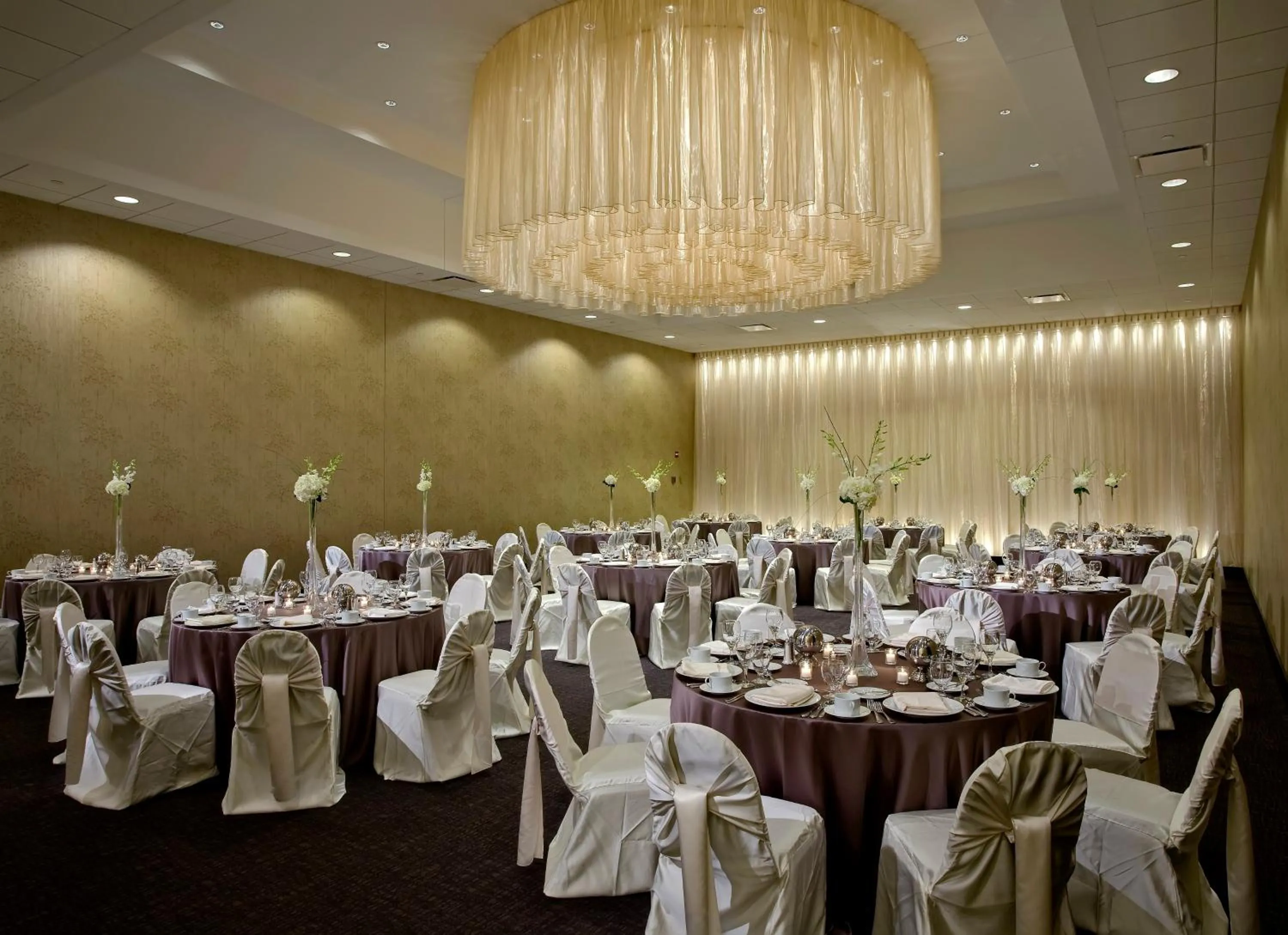 Meeting/conference room in Crowne Plaza Chicago O'Hare Hotel & Conference Center by IHG