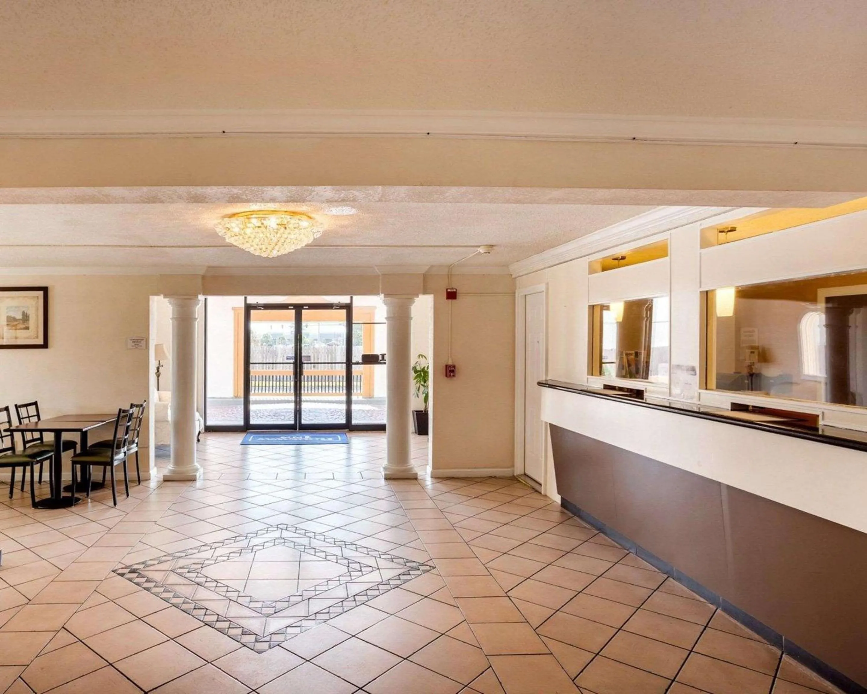 Lobby or reception in Sunrise Inn & Suites New Orleans