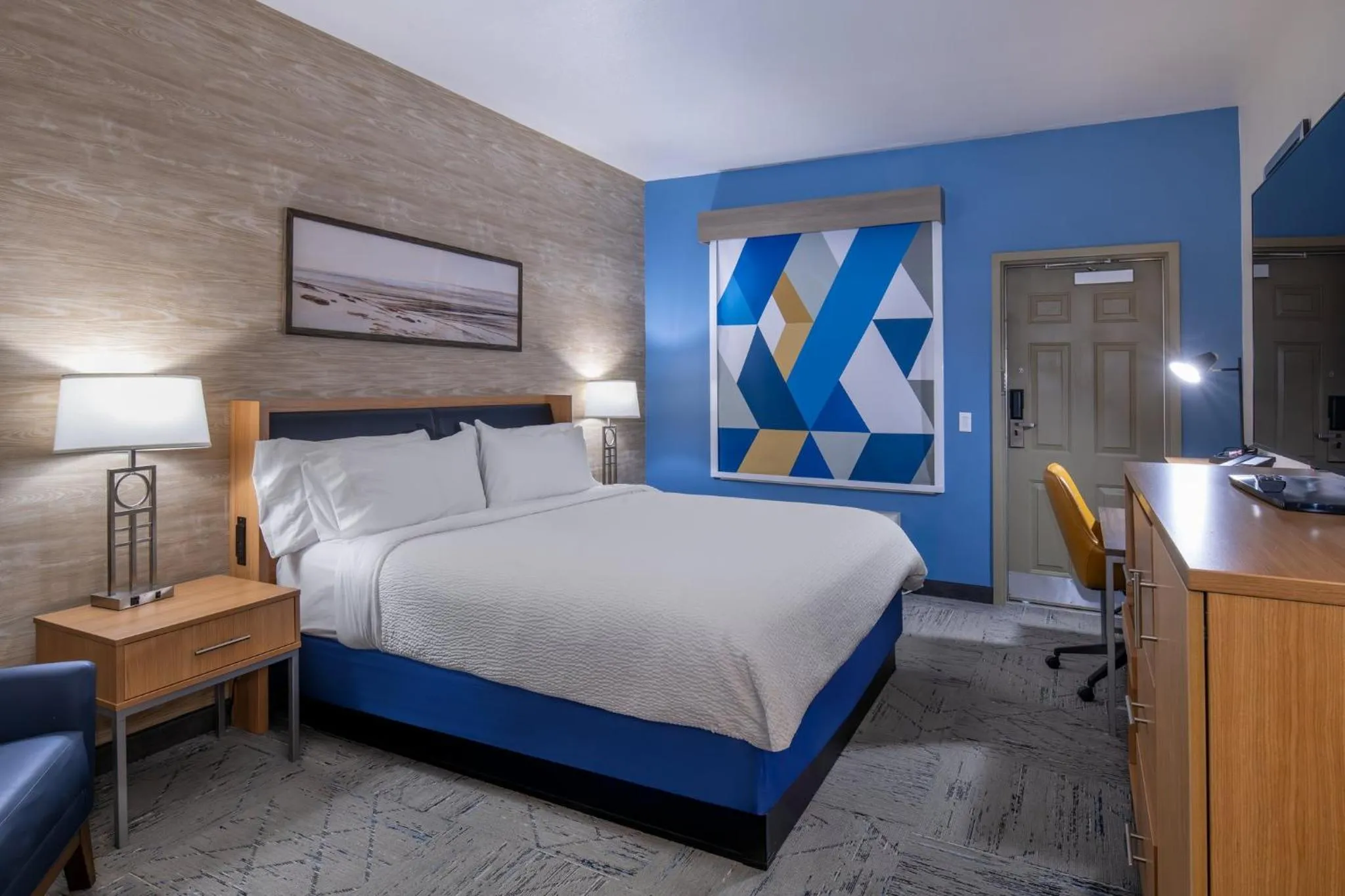 Photo of the whole room, Bed in Holiday Inn Express Hotel and Suites - Henderson by IHG