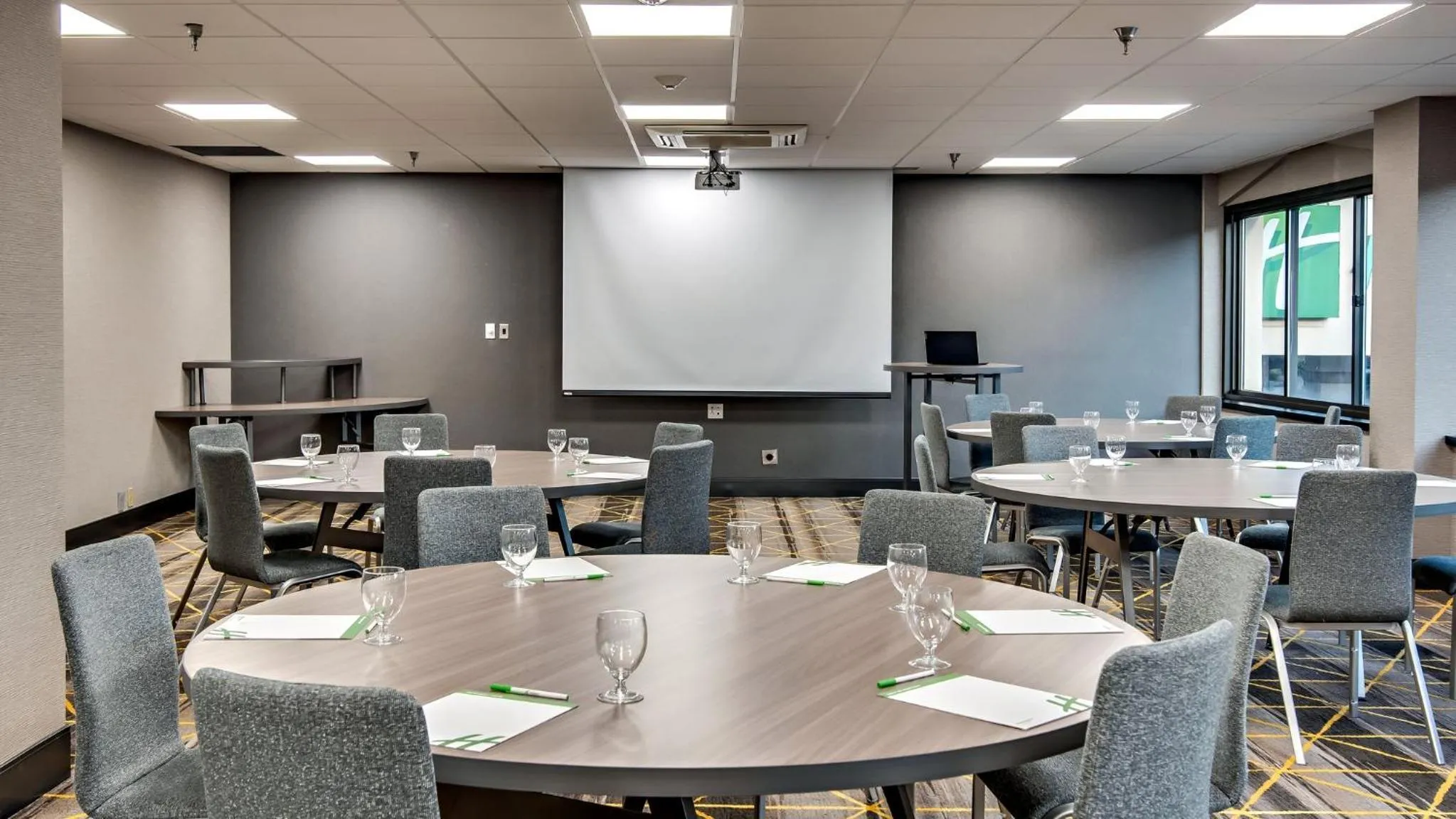 Meeting/conference room in Holiday Inn Washington-Central/White House by IHG