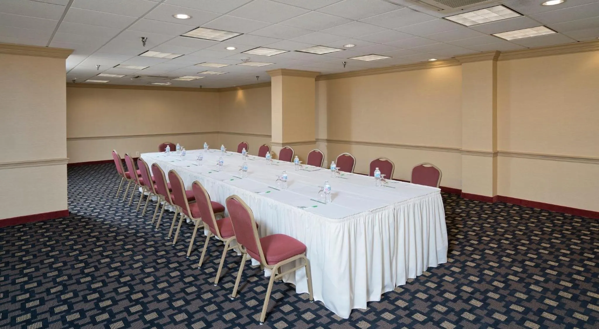 Meeting/conference room in Holiday Inn Washington-Central/White House by IHG