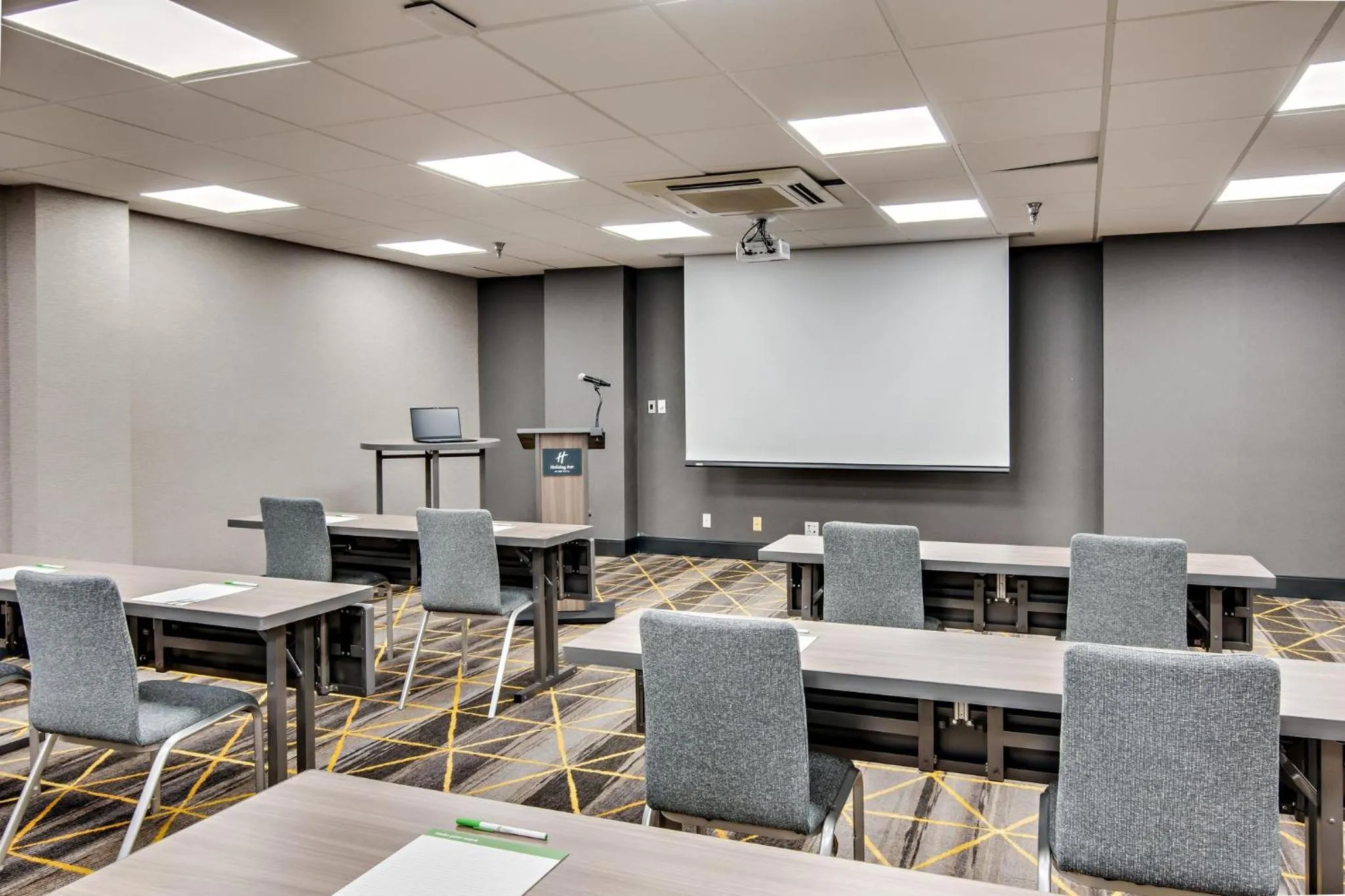 Meeting/conference room in Holiday Inn Washington-Central/White House by IHG