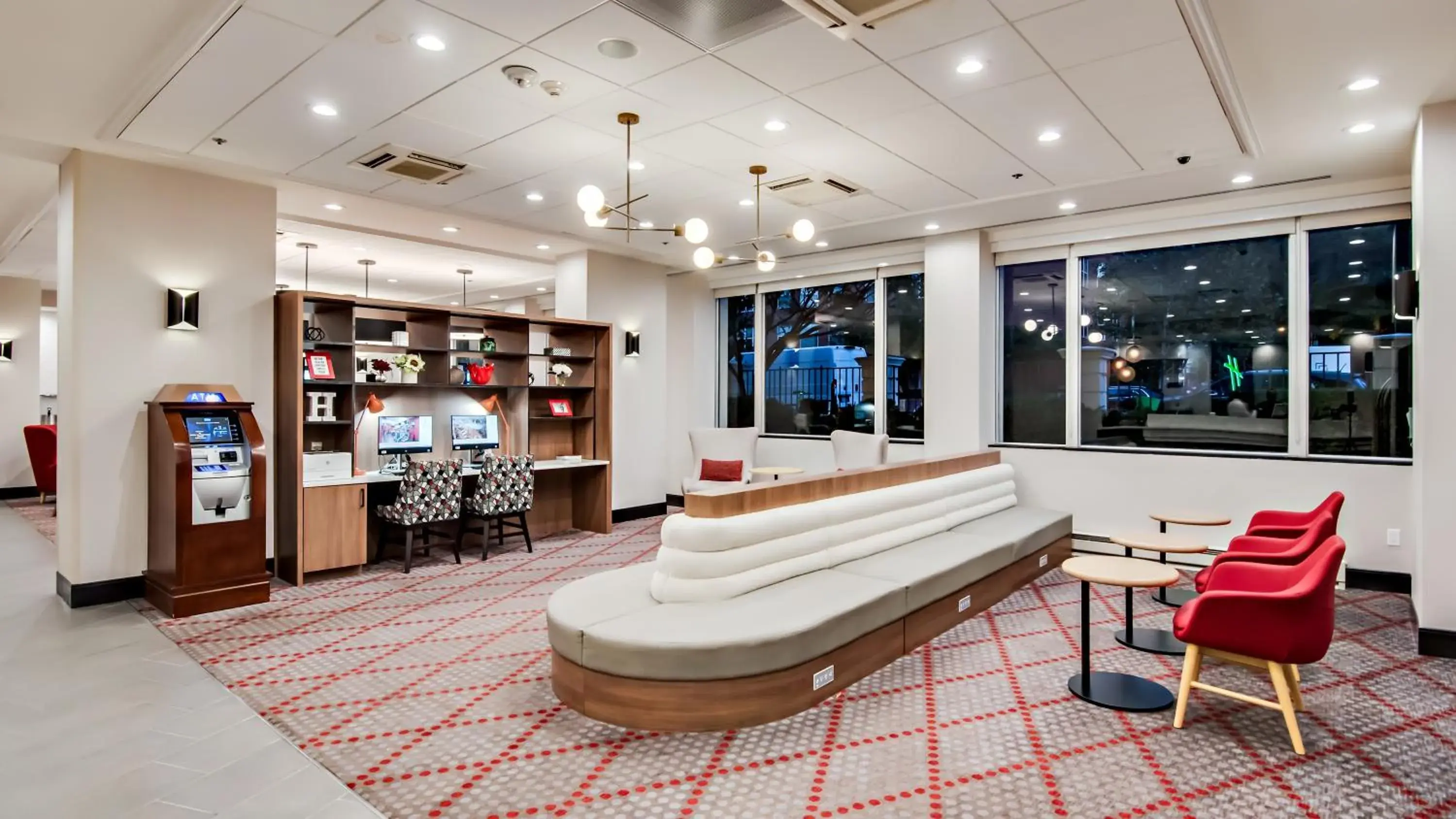 Lobby or reception in Holiday Inn Washington-Central/White House by IHG Lobby or reception in Holiday Inn Washington-Central/White House by IHG