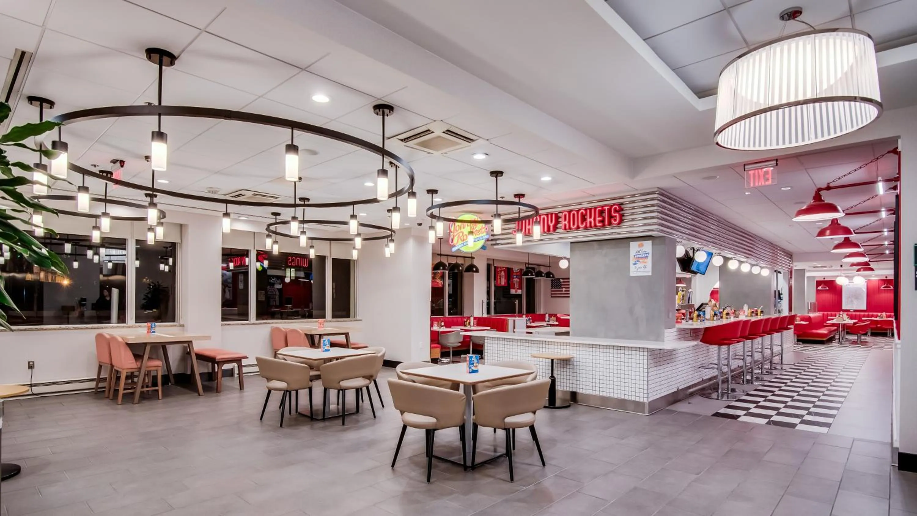 Restaurant/places to eat in Holiday Inn Washington-Central/White House by IHG