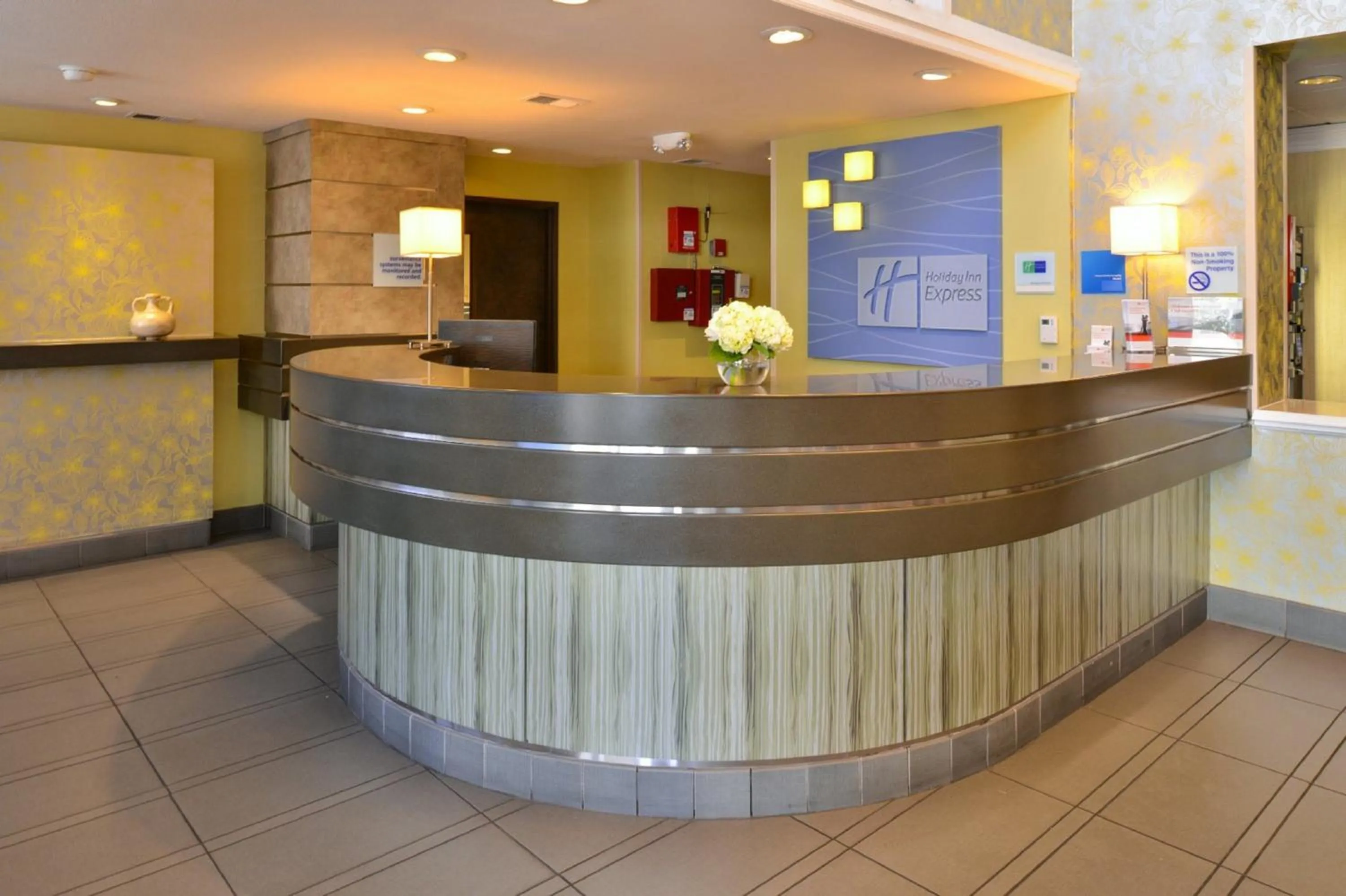 Property building in Holiday Inn Express Berkeley by IHG