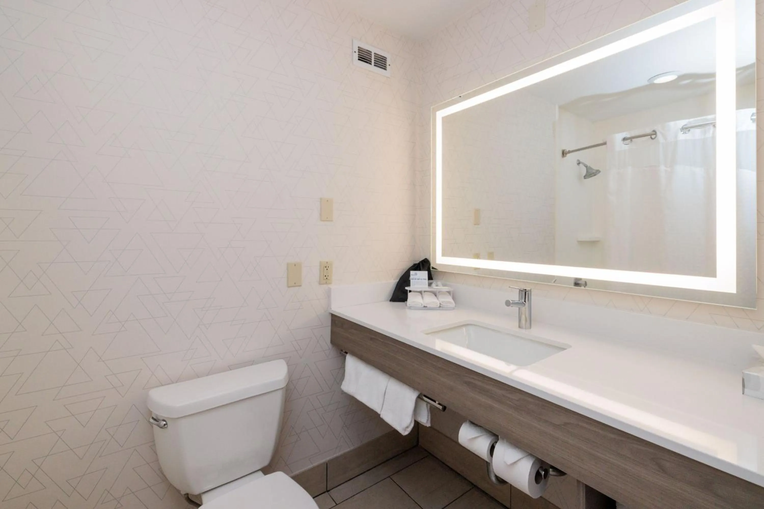 Bathroom in Holiday Inn Express Berkeley by IHG