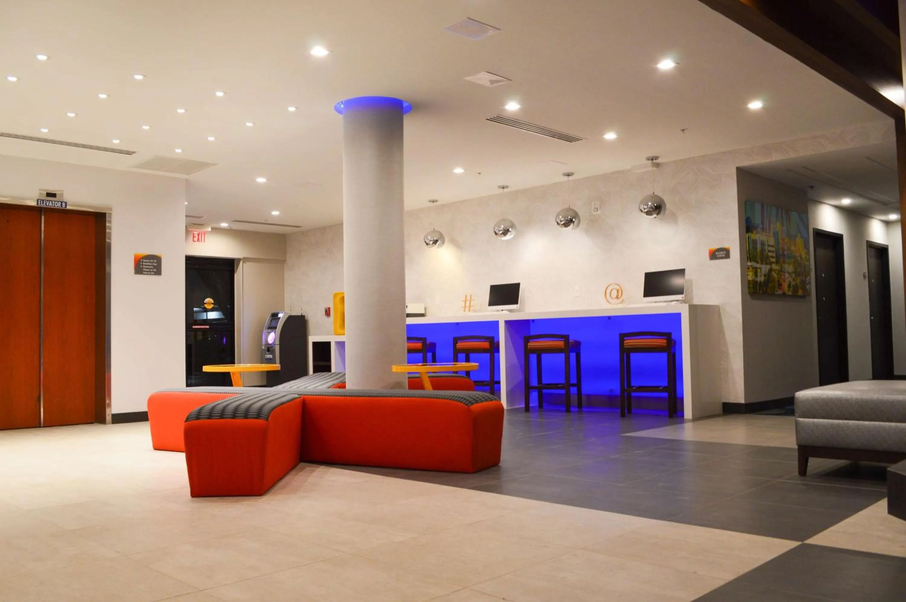 Lobby or reception in Best Western Plus Ft Lauderdale Hollywood Airport Hotel