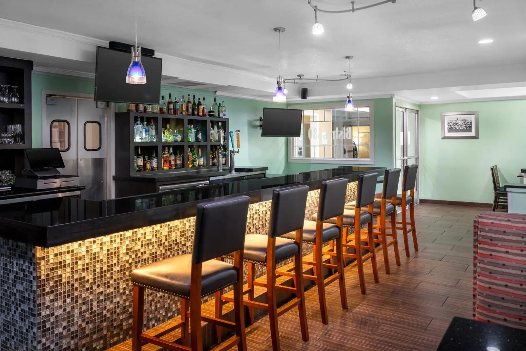 Holiday Inn & Suites San Mateo - SFO by IHG Holiday Inn & Suites San Mateo - SFO by IHG