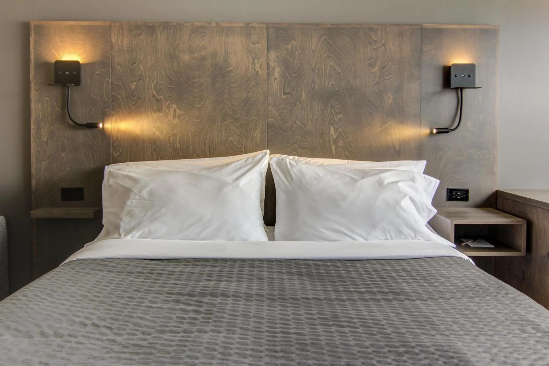 Bed in Hôtel-Motel Normandin Alma