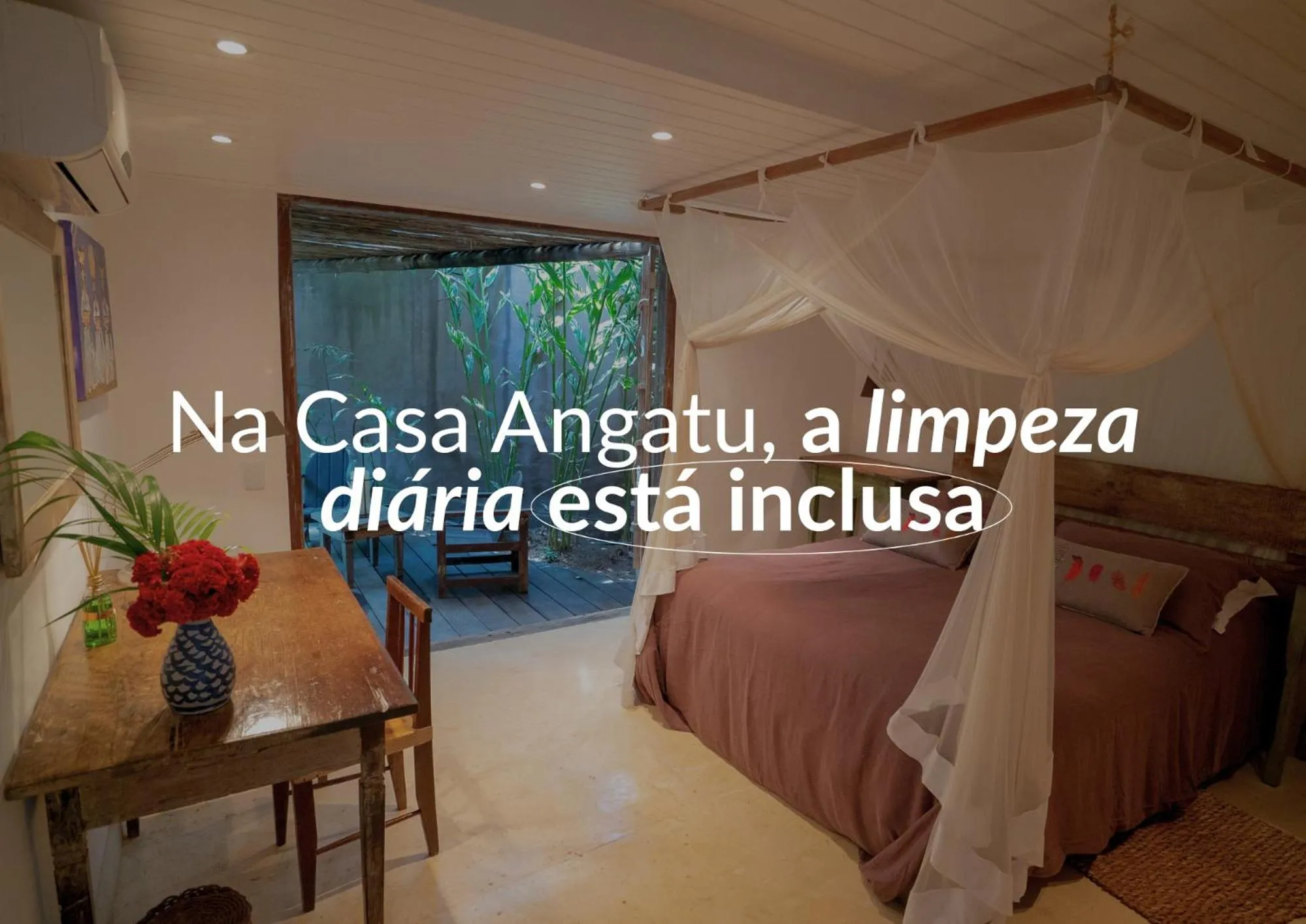 Property building, Bed in Casa Angatu