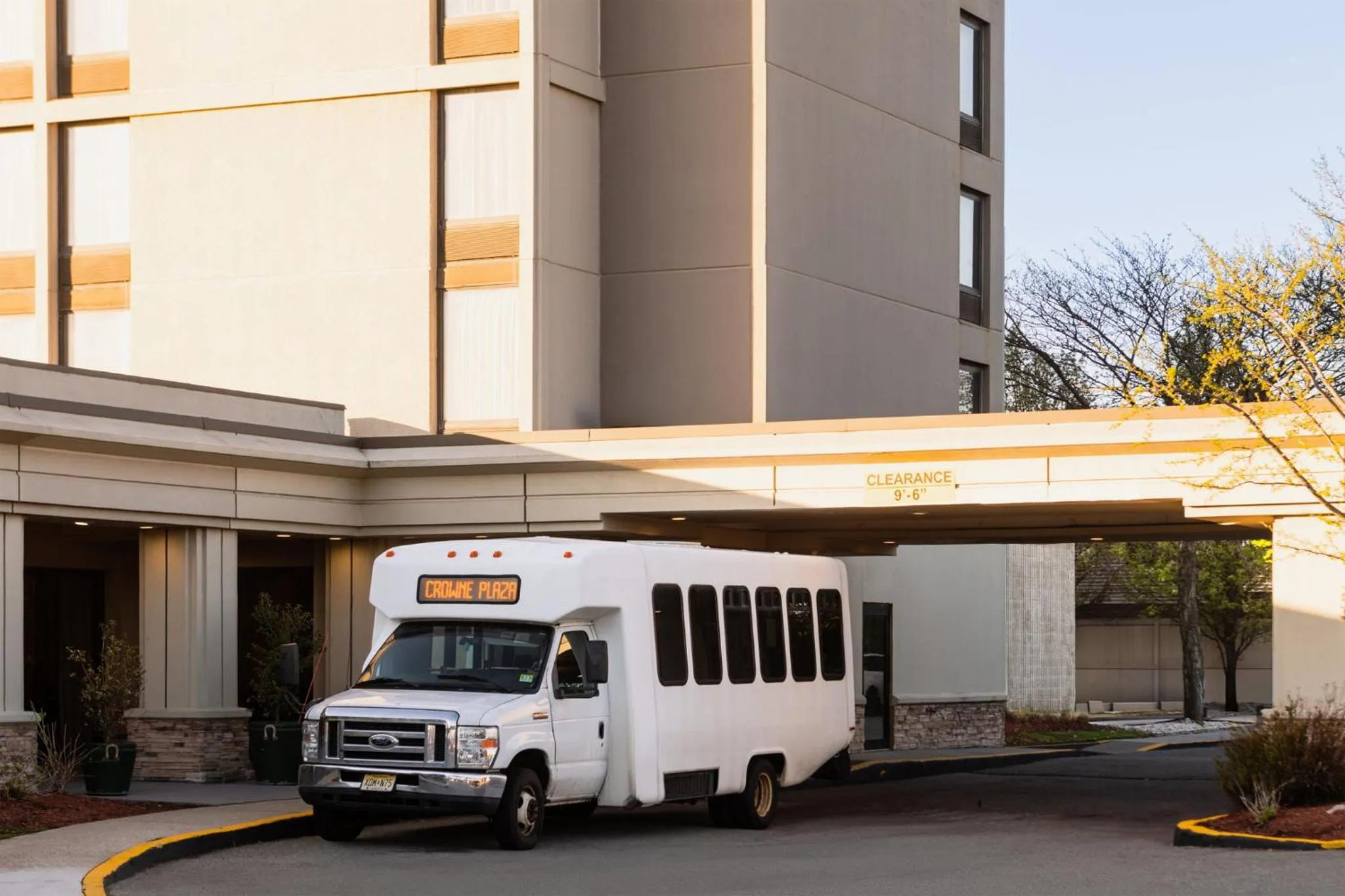 Decorative detail in Crowne Plaza Newark Airport by IHG