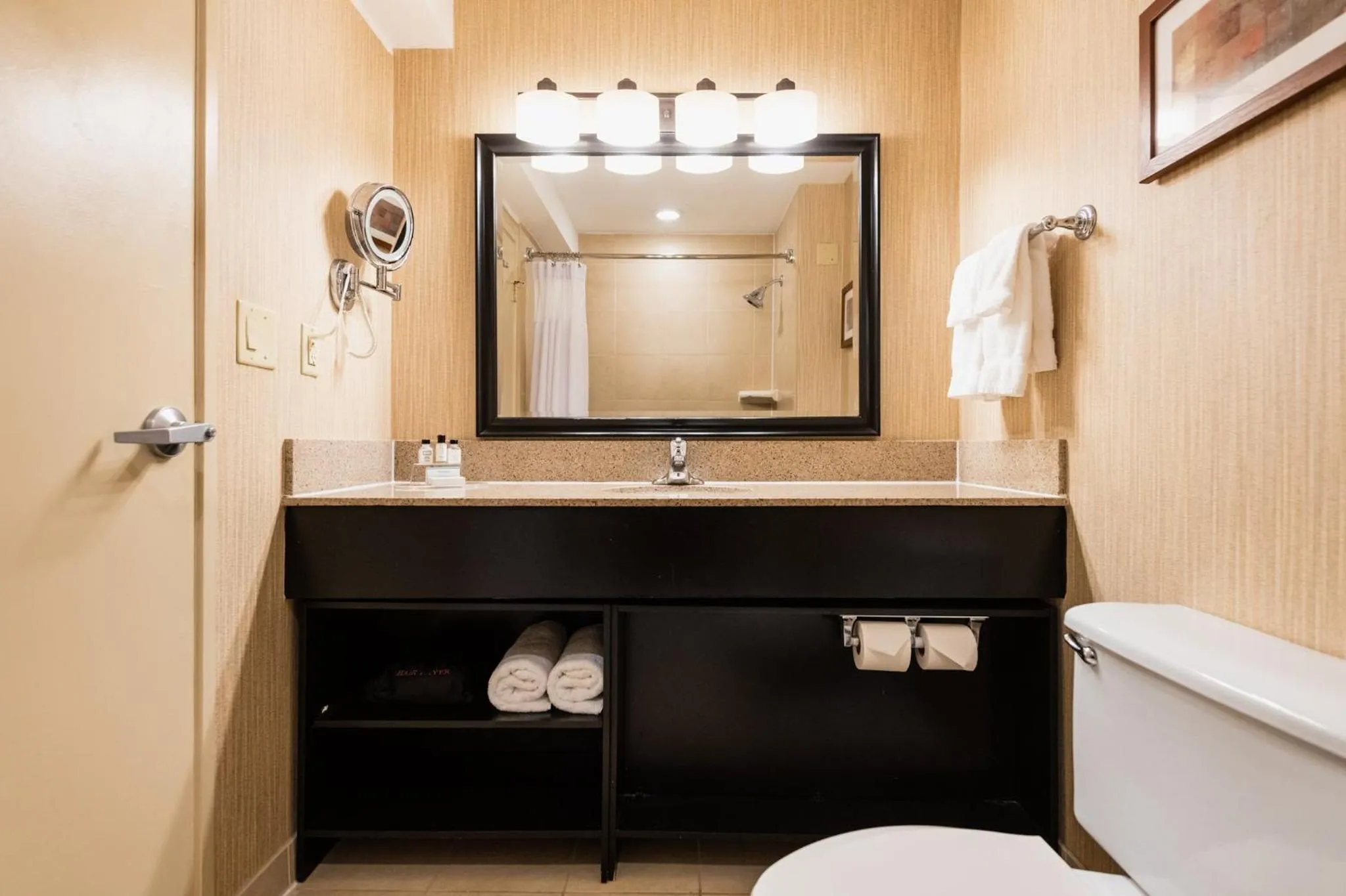 Bathroom in Crowne Plaza Newark Airport by IHG