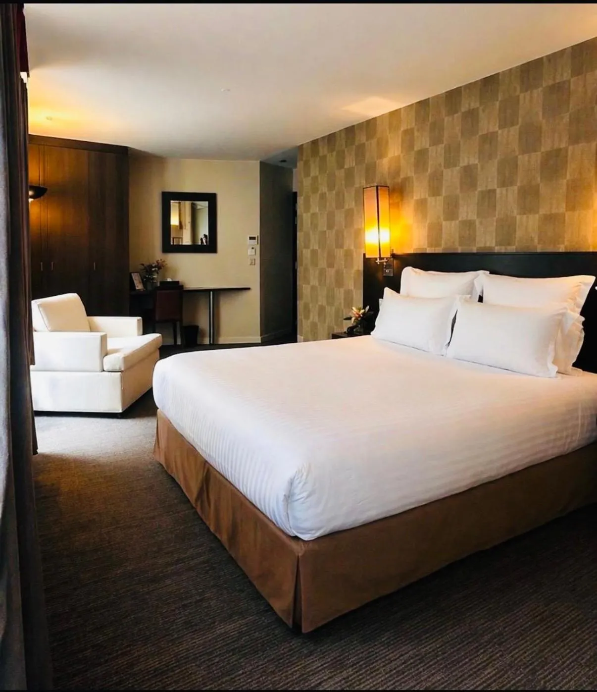 Photo of the whole room, Bed in Aéro