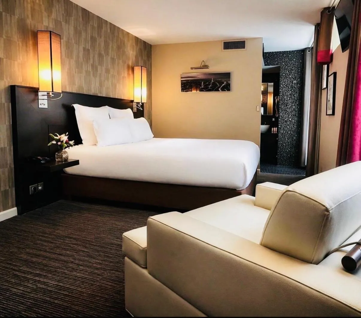 Photo of the whole room, Bed in Aéro
