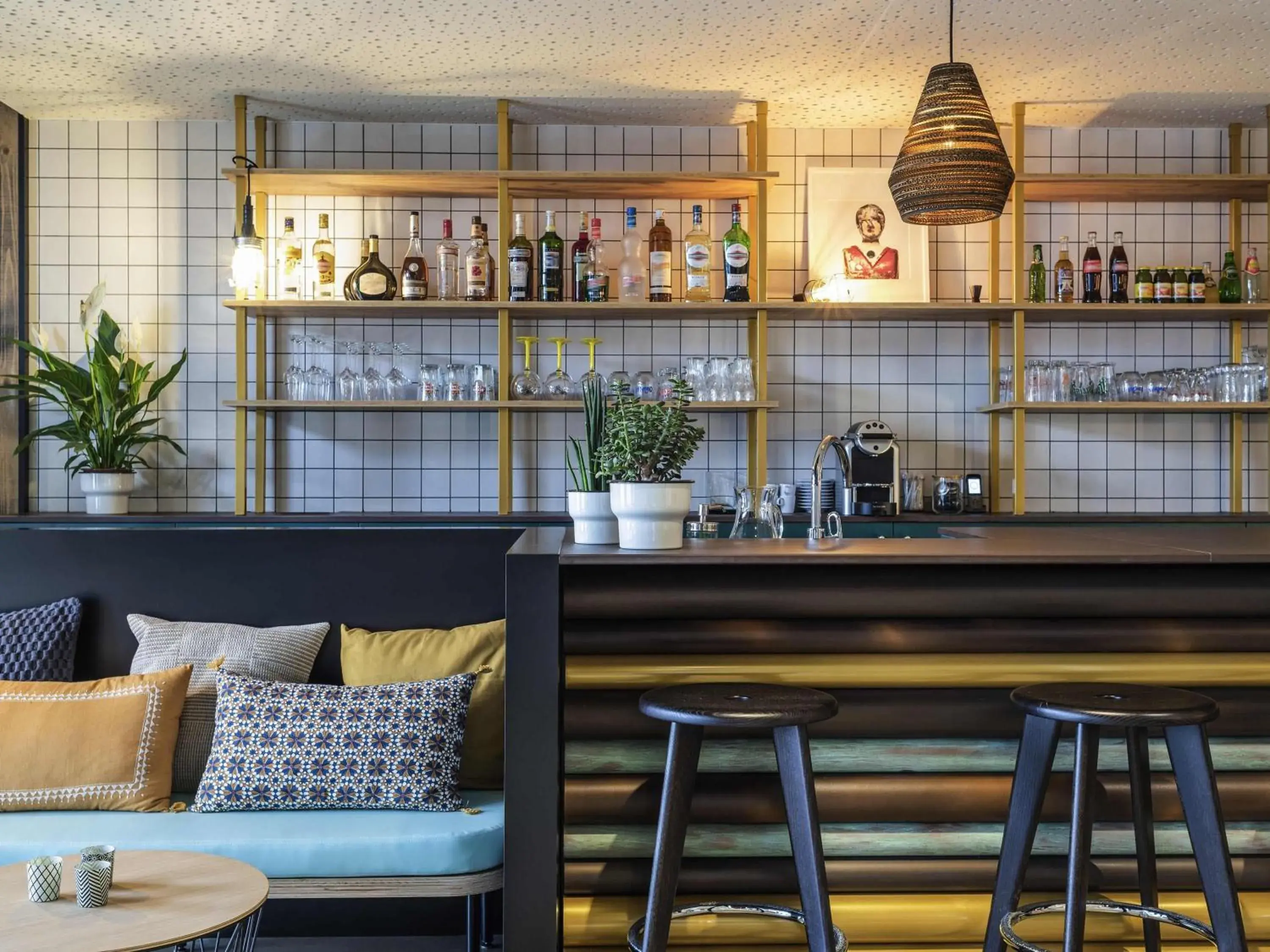 Lounge or bar in ibis Styles Lyon Meyzieu Arena Stadium Lounge or bar in ibis Styles Lyon Meyzieu Arena Stadium