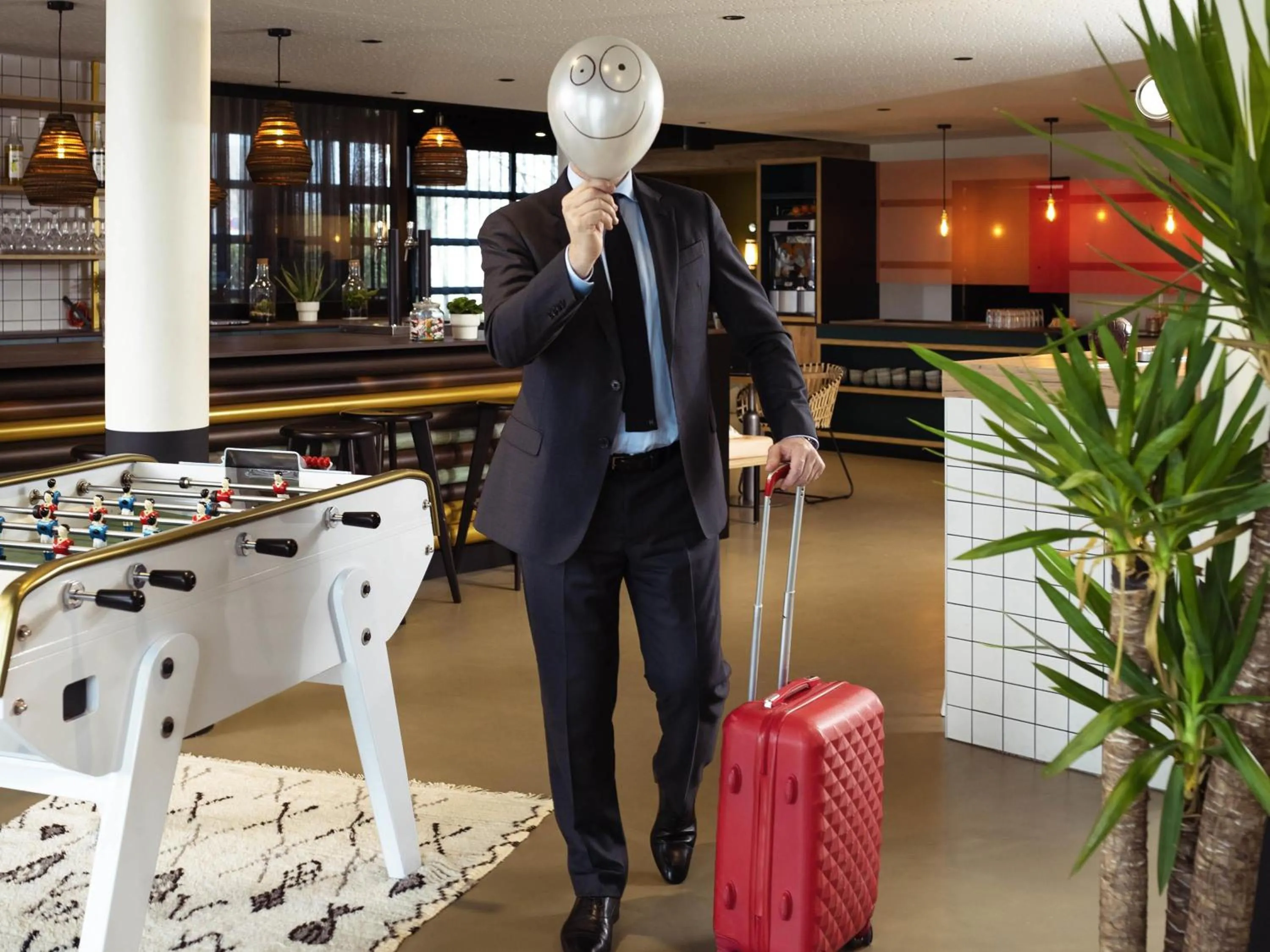 Lounge or bar in ibis Styles Lyon Meyzieu Arena Stadium