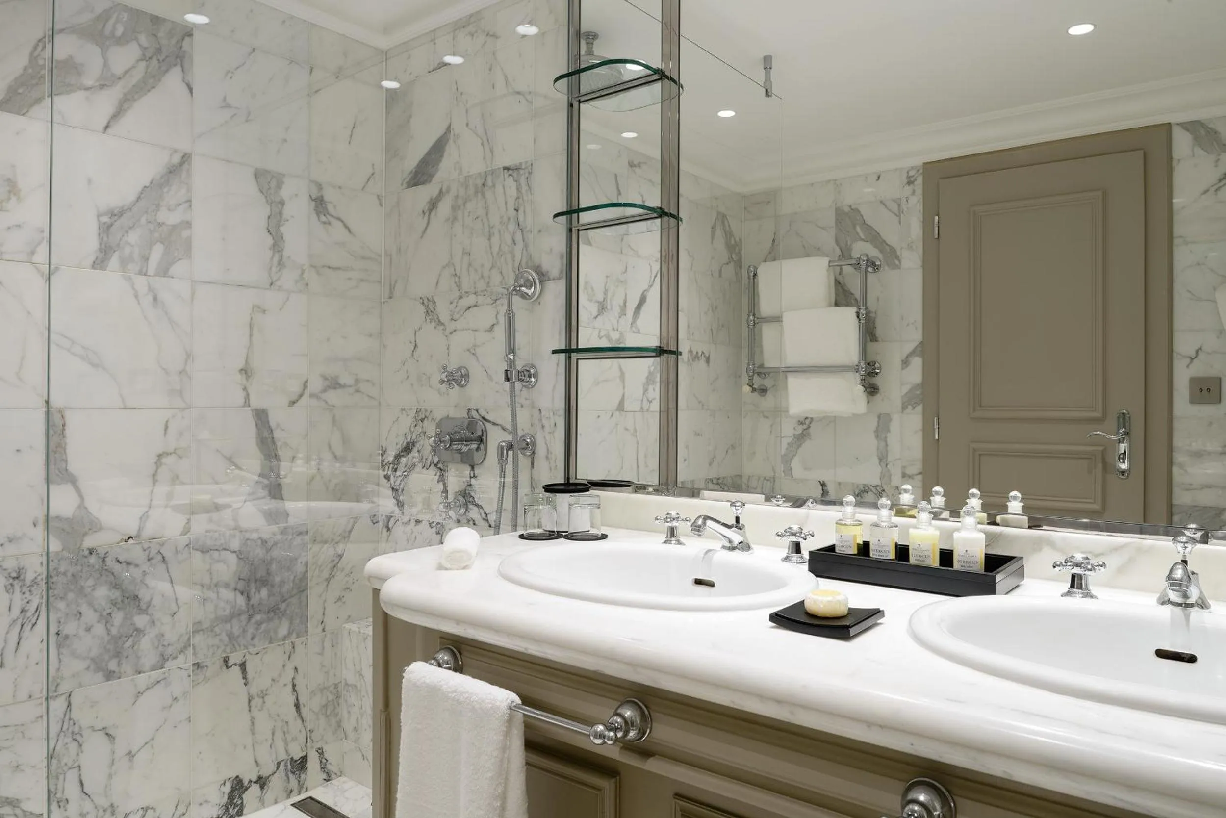 Bathroom in Althoff Hotel Villa Belrose