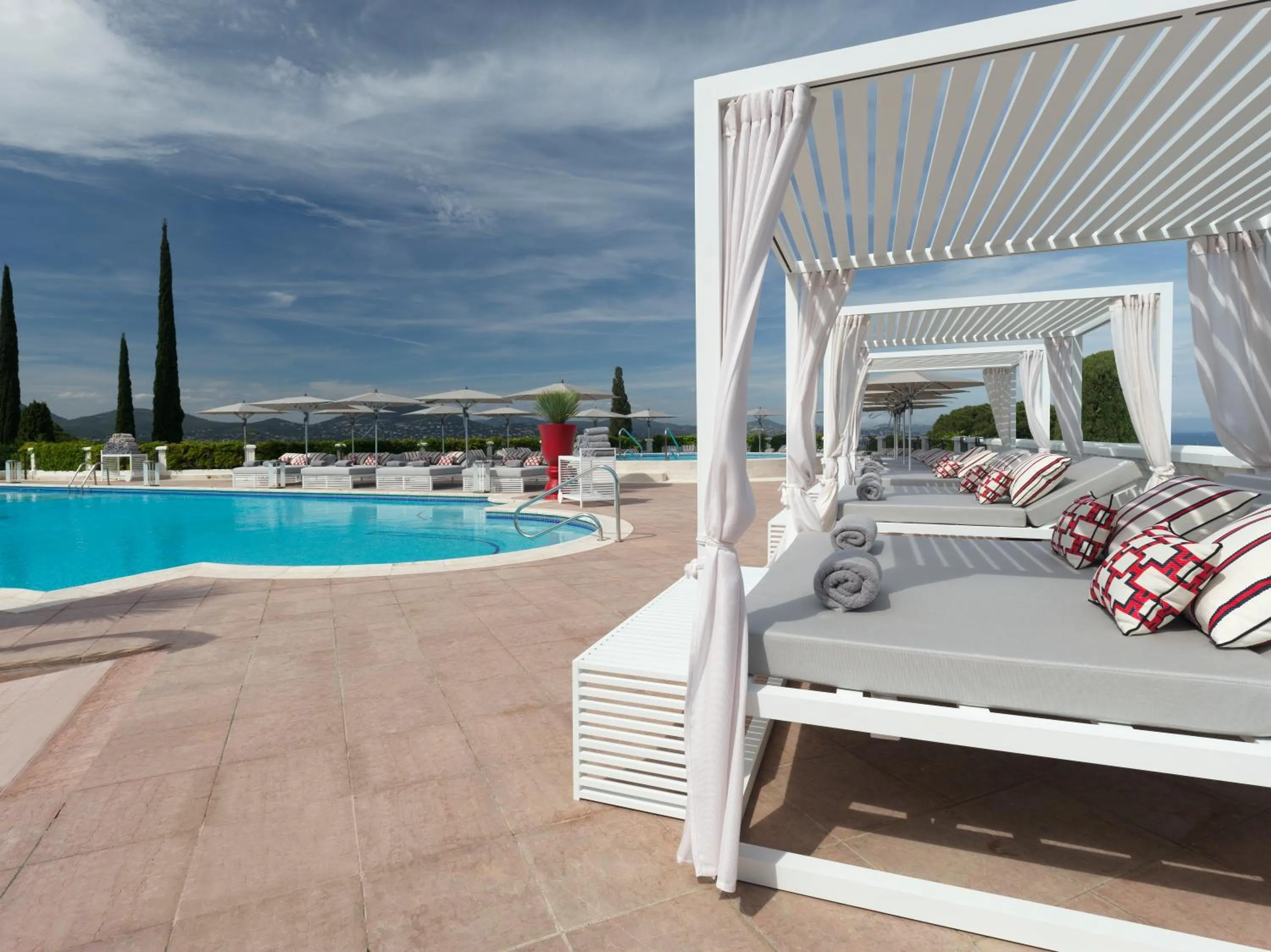 Swimming pool in Althoff Hotel Villa Belrose