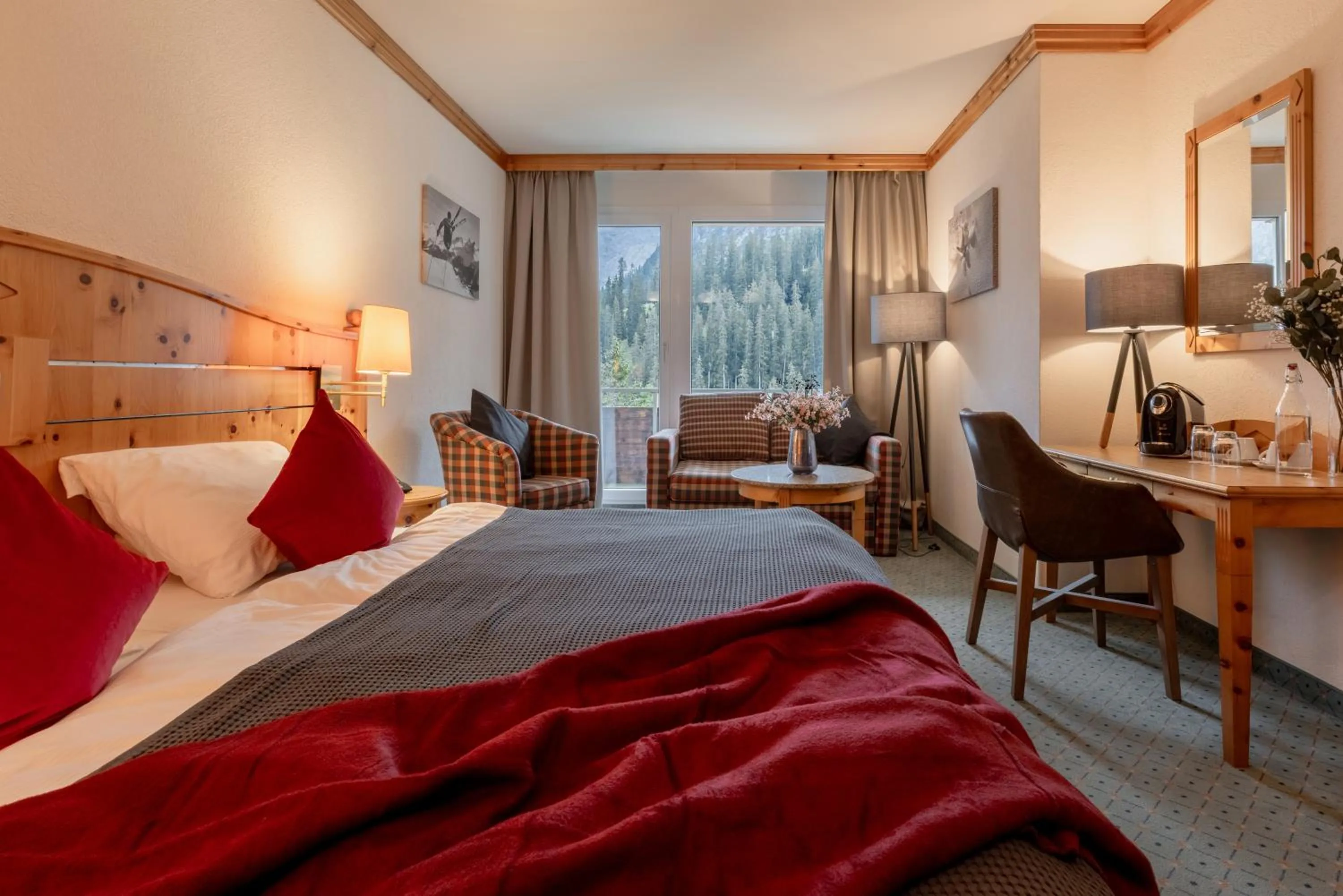 Bedroom, Bed in AROSA ALPINE CLUB - Adults only