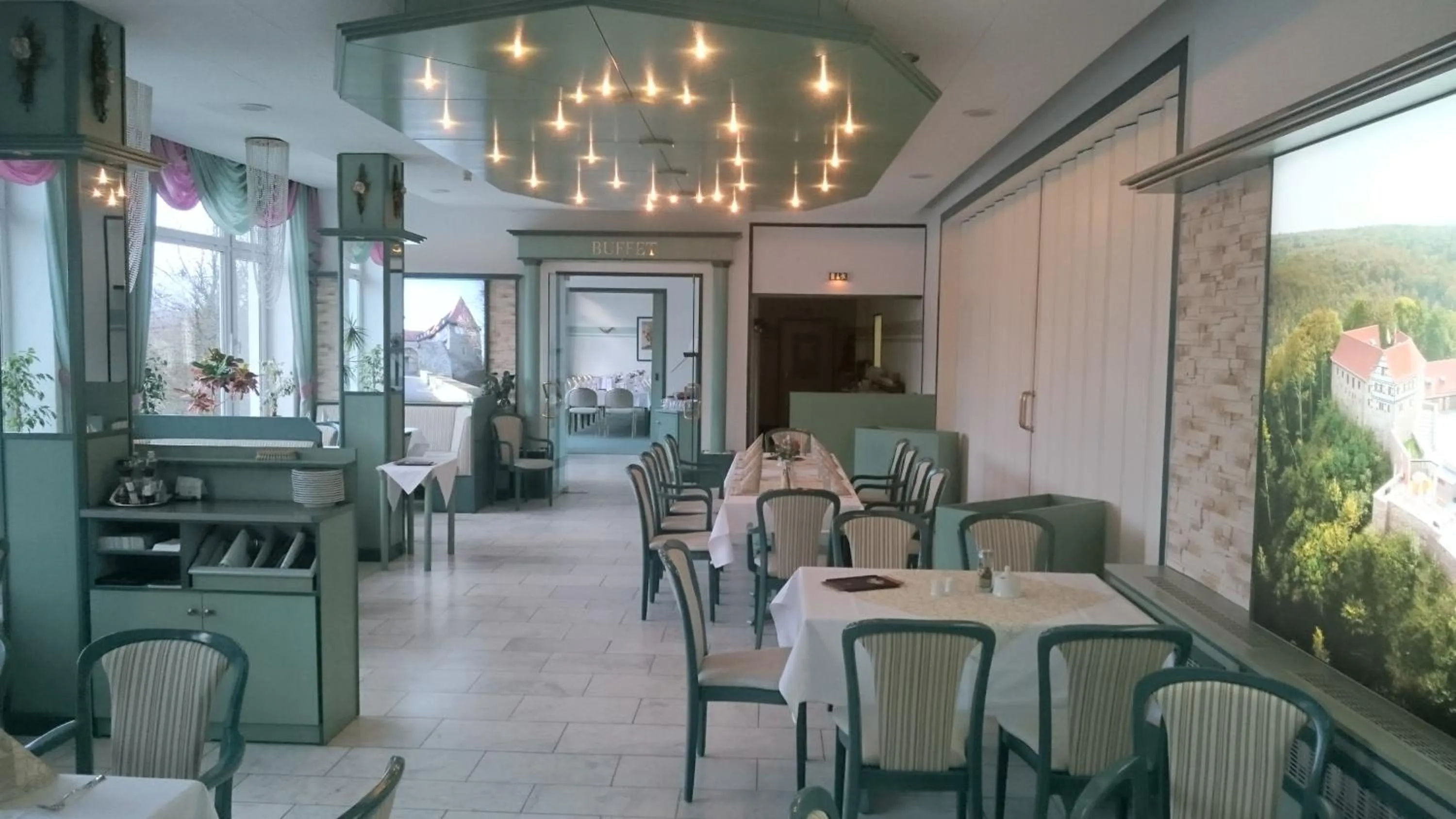 Restaurant/places to eat in Hotel Reifenstein