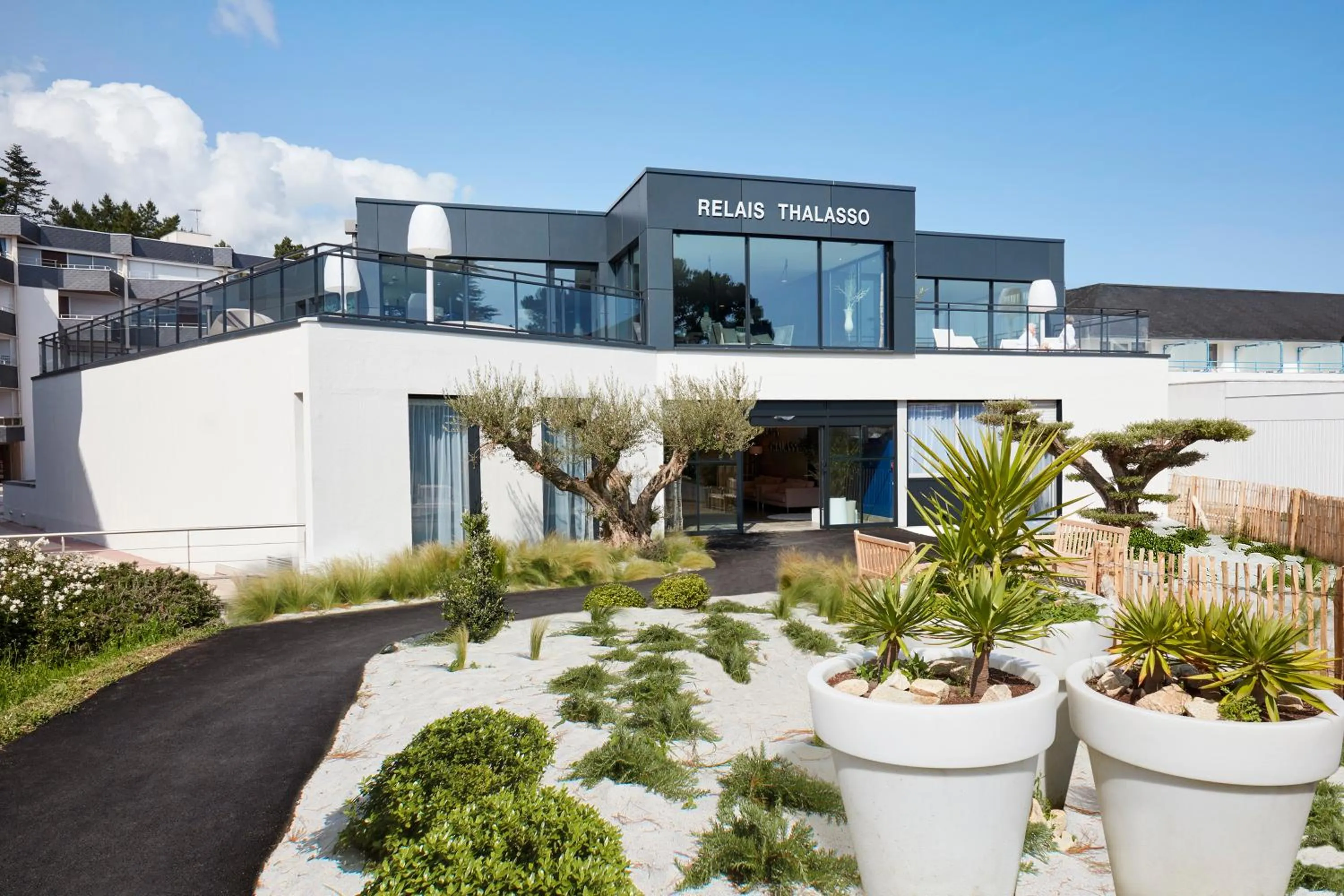 Spa and wellness centre/facilities in Hotel Kastel & Spa avec piscine d'eau de mer chauffée et située à 50 m de l'hôtel