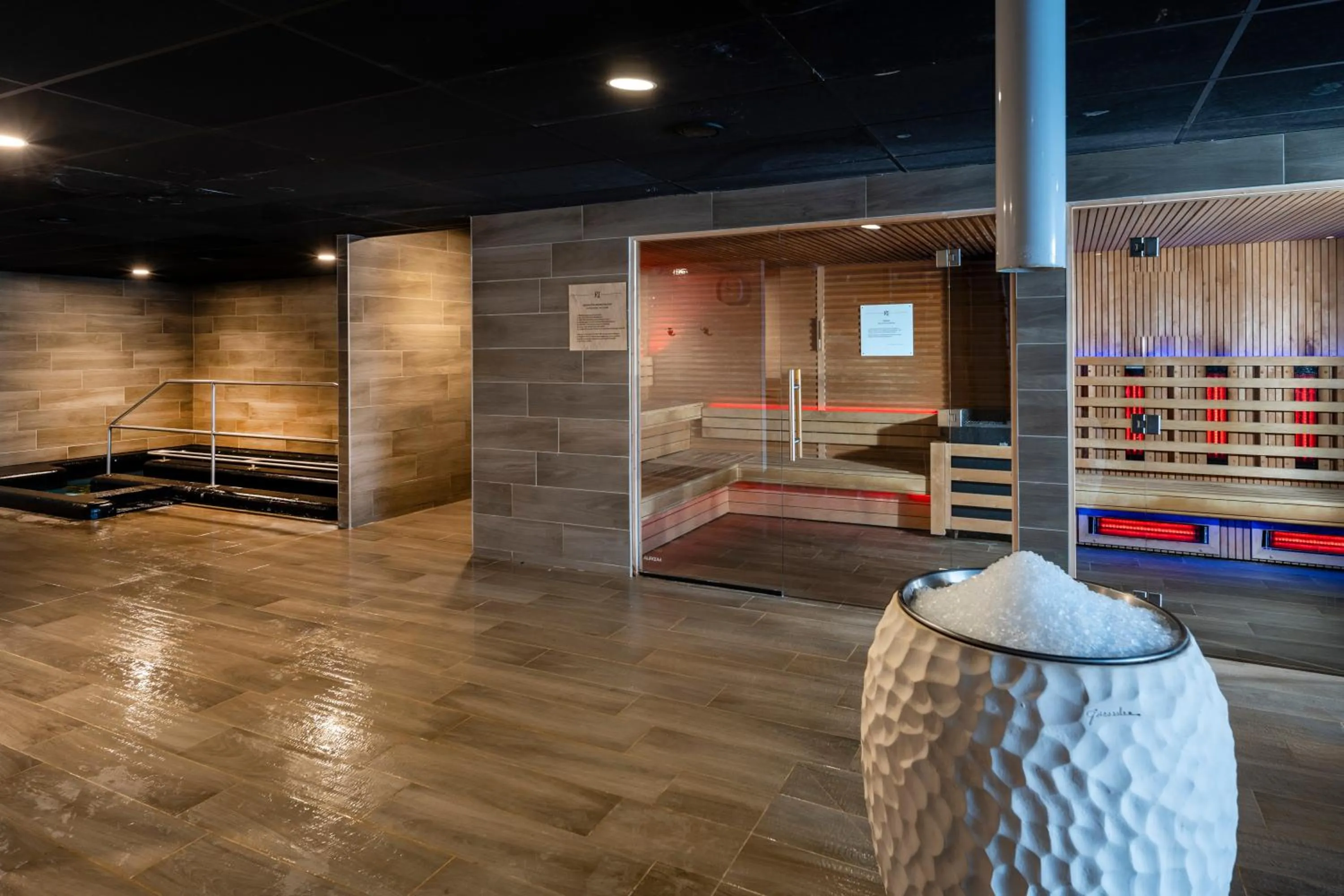 Sauna in Hotel Kastel & Spa avec piscine d'eau de mer chauffée et située à 50 m de l'hôtel