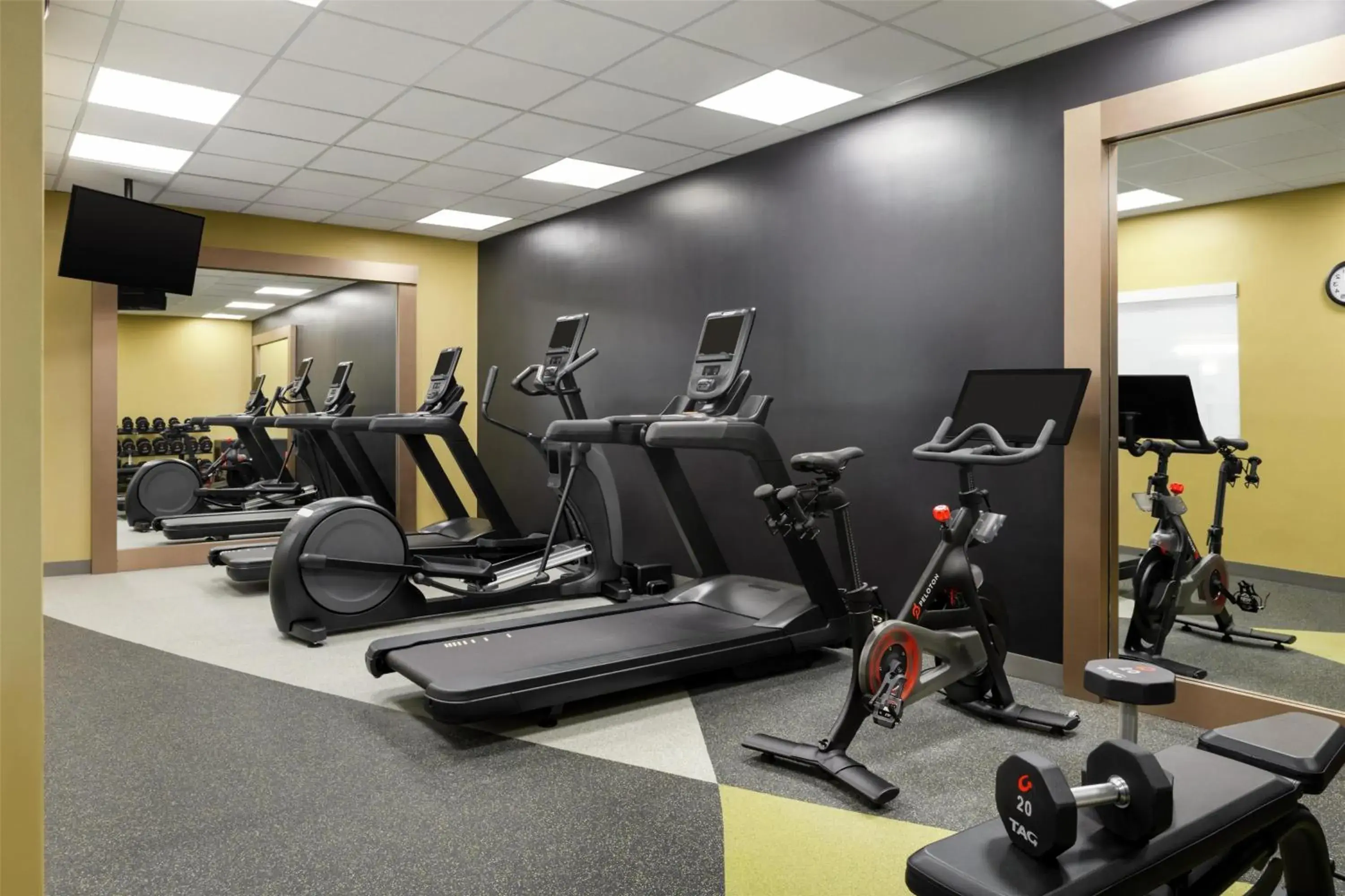 Fitness centre/facilities in Hilton Garden Inn Riverhead Fitness centre/facilities in Hilton Garden Inn Riverhead