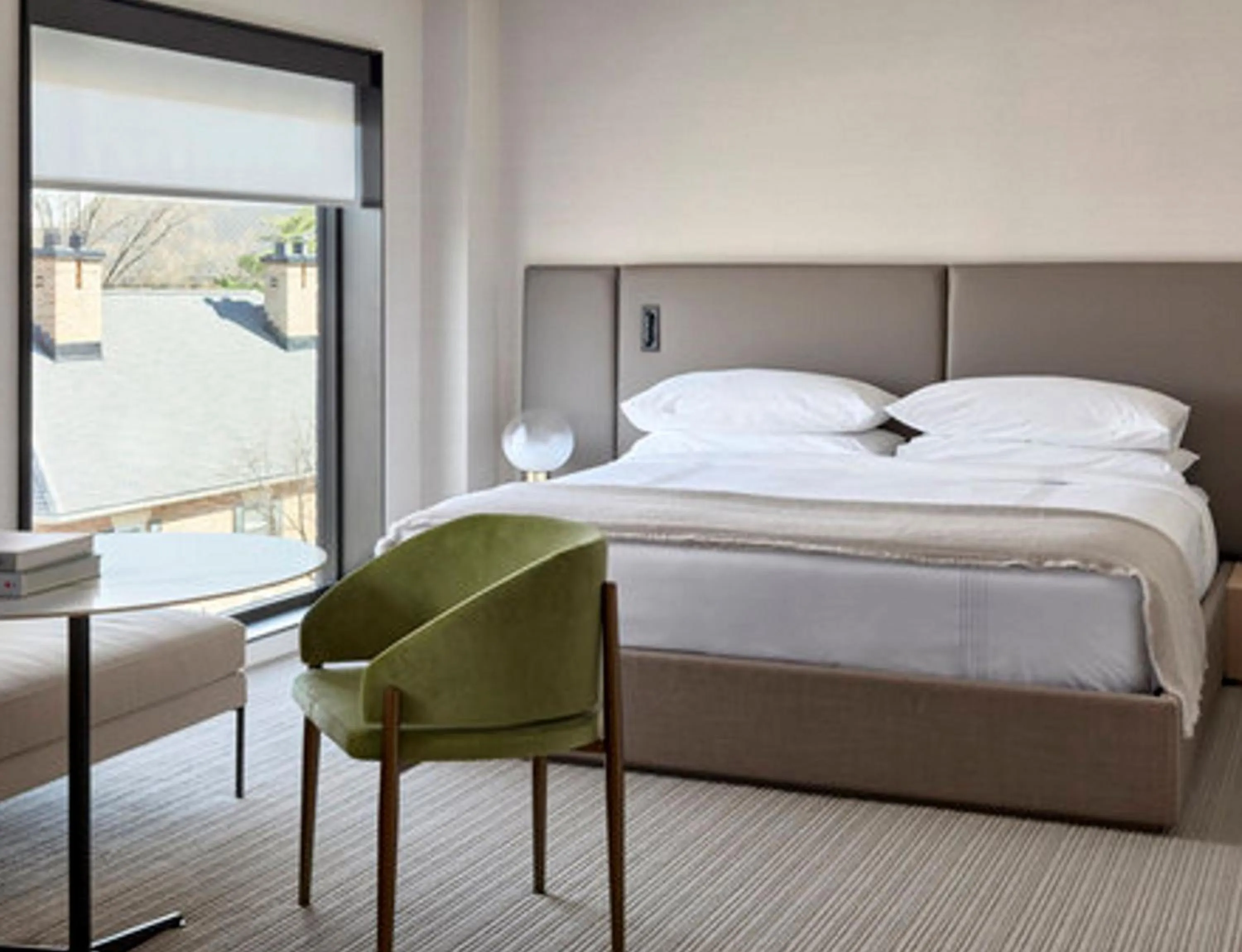 View (from property/room), Bed in Hotel AKA Alexandria