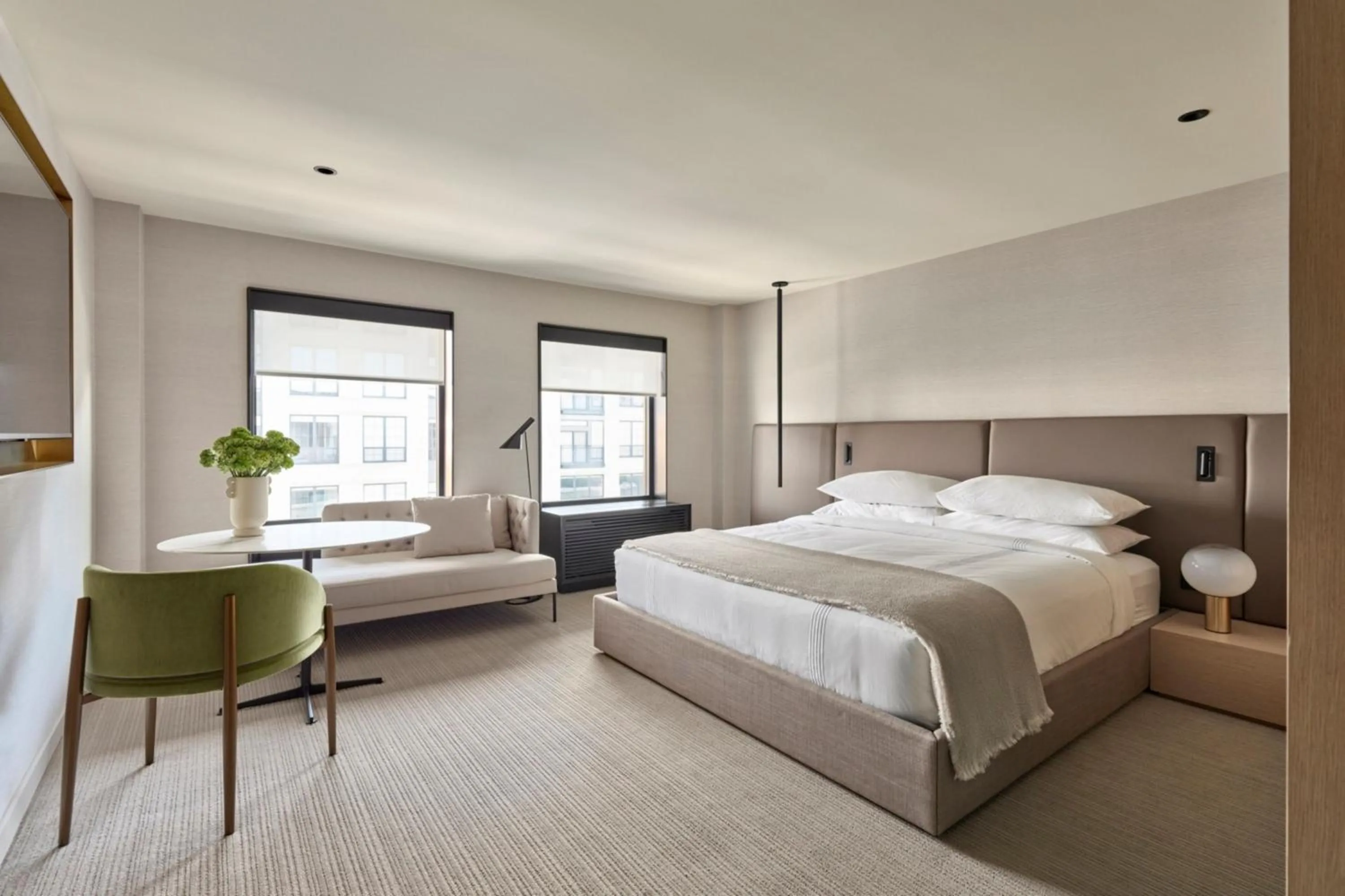 Bedroom, Bed in Hotel AKA Alexandria