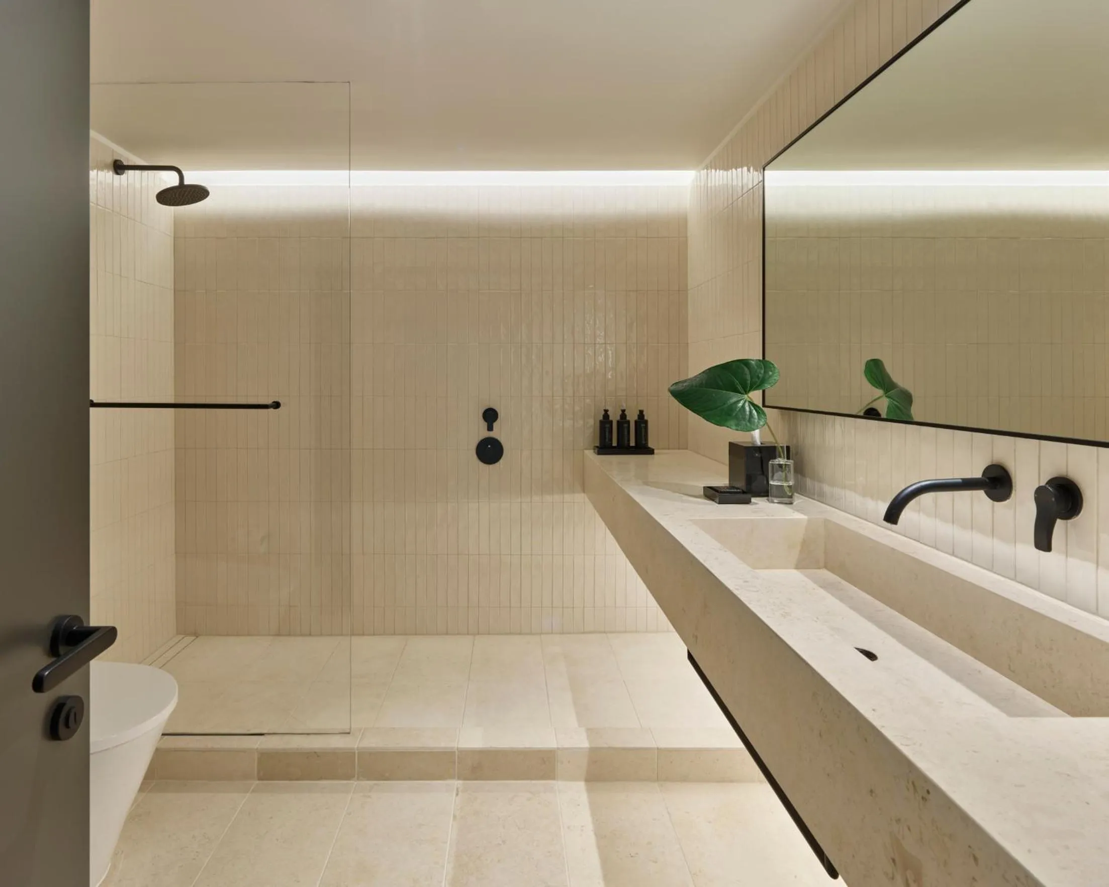 Bathroom in Hotel AKA Alexandria