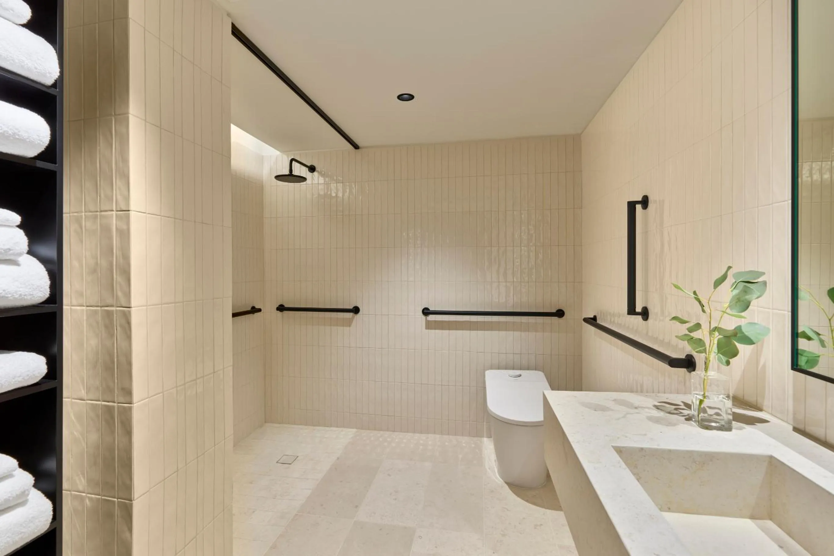 Bathroom in Hotel AKA Alexandria